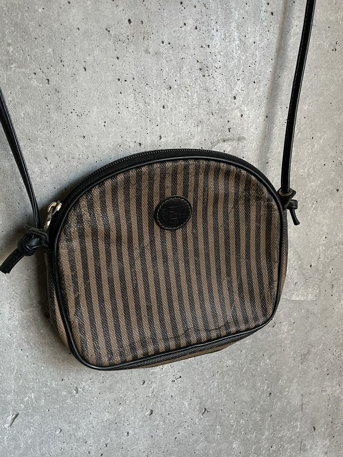 Fendi Vintage 90s Fendi Distressed Shoulder Crossbody Bag Size ONE SIZE - 17 Thumbnail