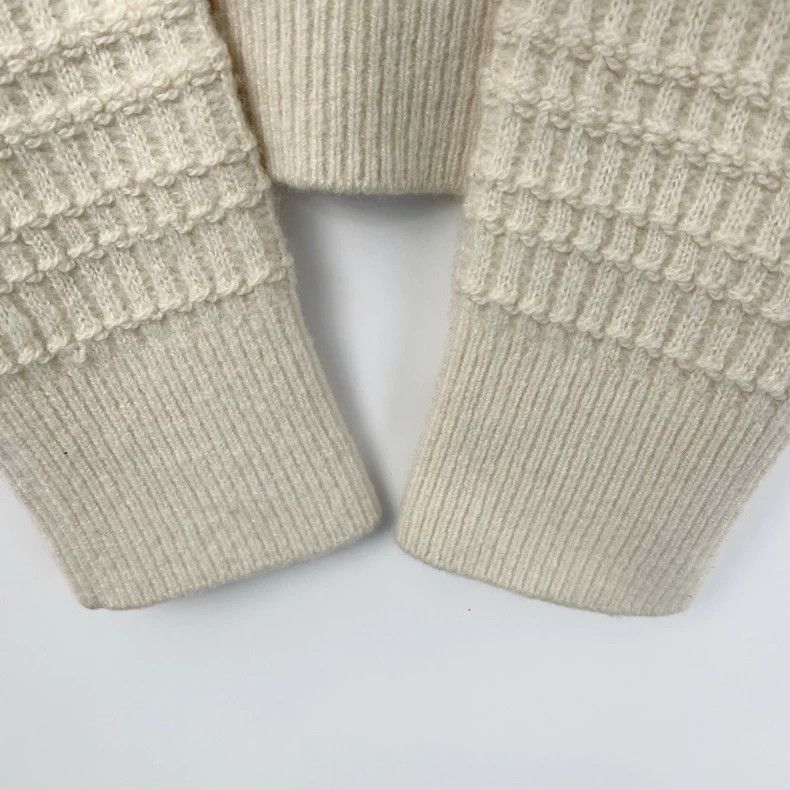 Chanel Chanel Beige three-dimensional embossed flower knitted swea Size XS / US 0-2 / IT 36-38 - 5 Thumbnail