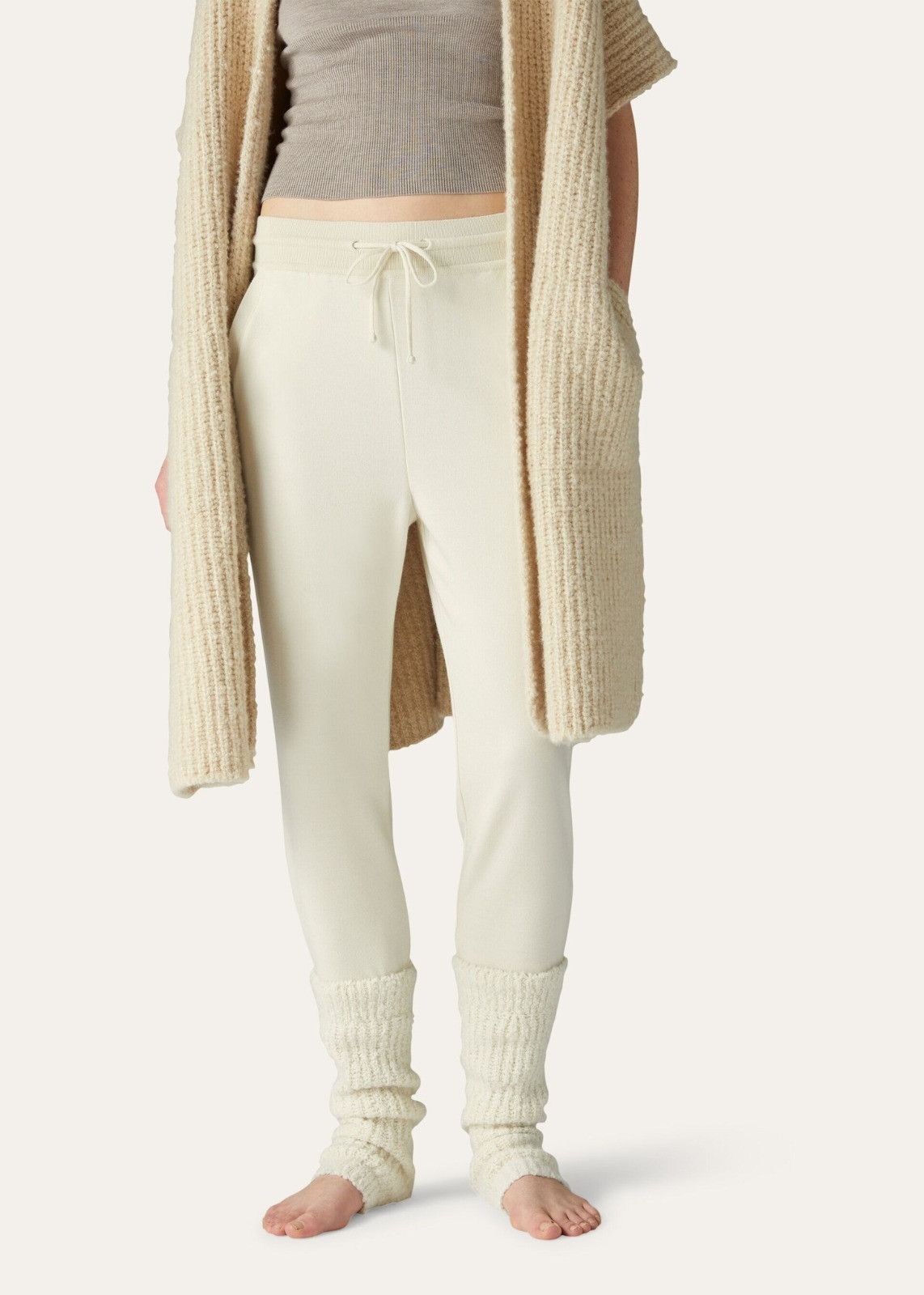 Loro Piana o1srvl11e1125 FAN1852 Cocooning AF Pant in White Size 28" / US 6 / IT 42 - 2 Thumbnail