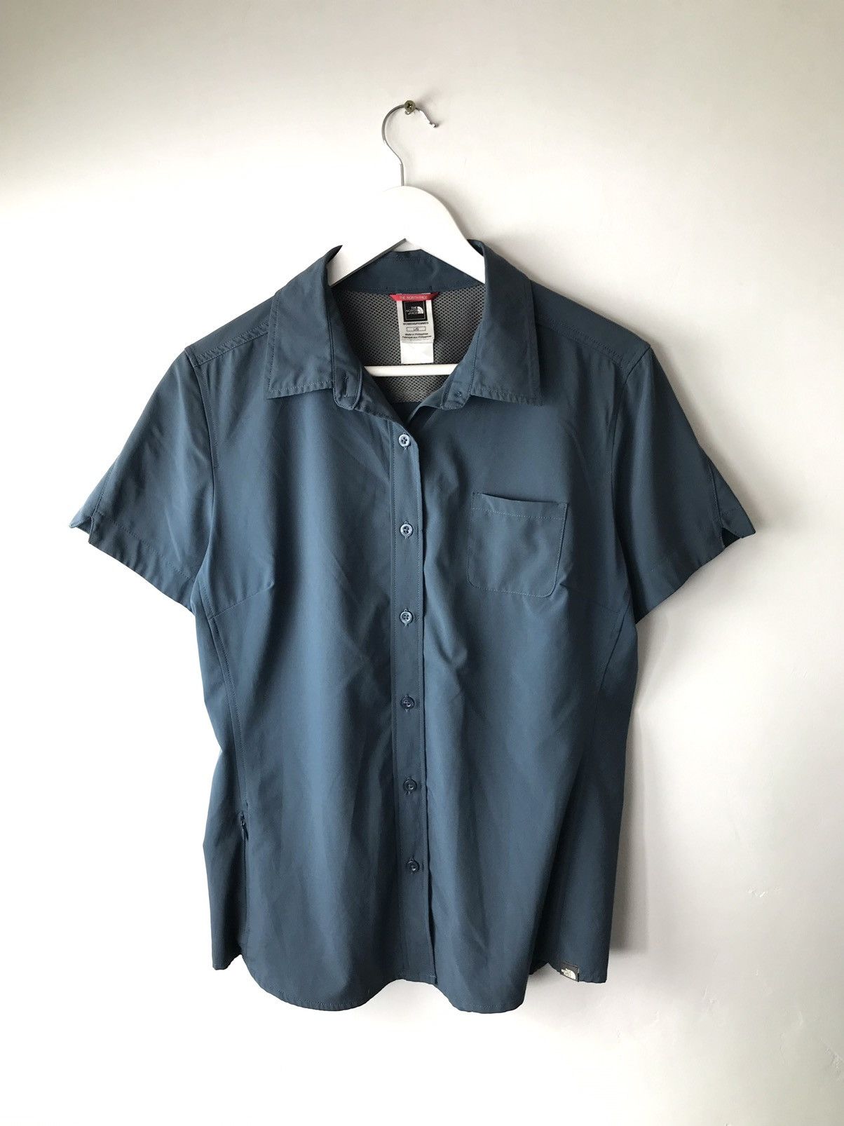 The North Face The North Face Lightweight Buttoned Short Sleeve Shirt Size L / US 10 / IT 46 - 3 Thumbnail