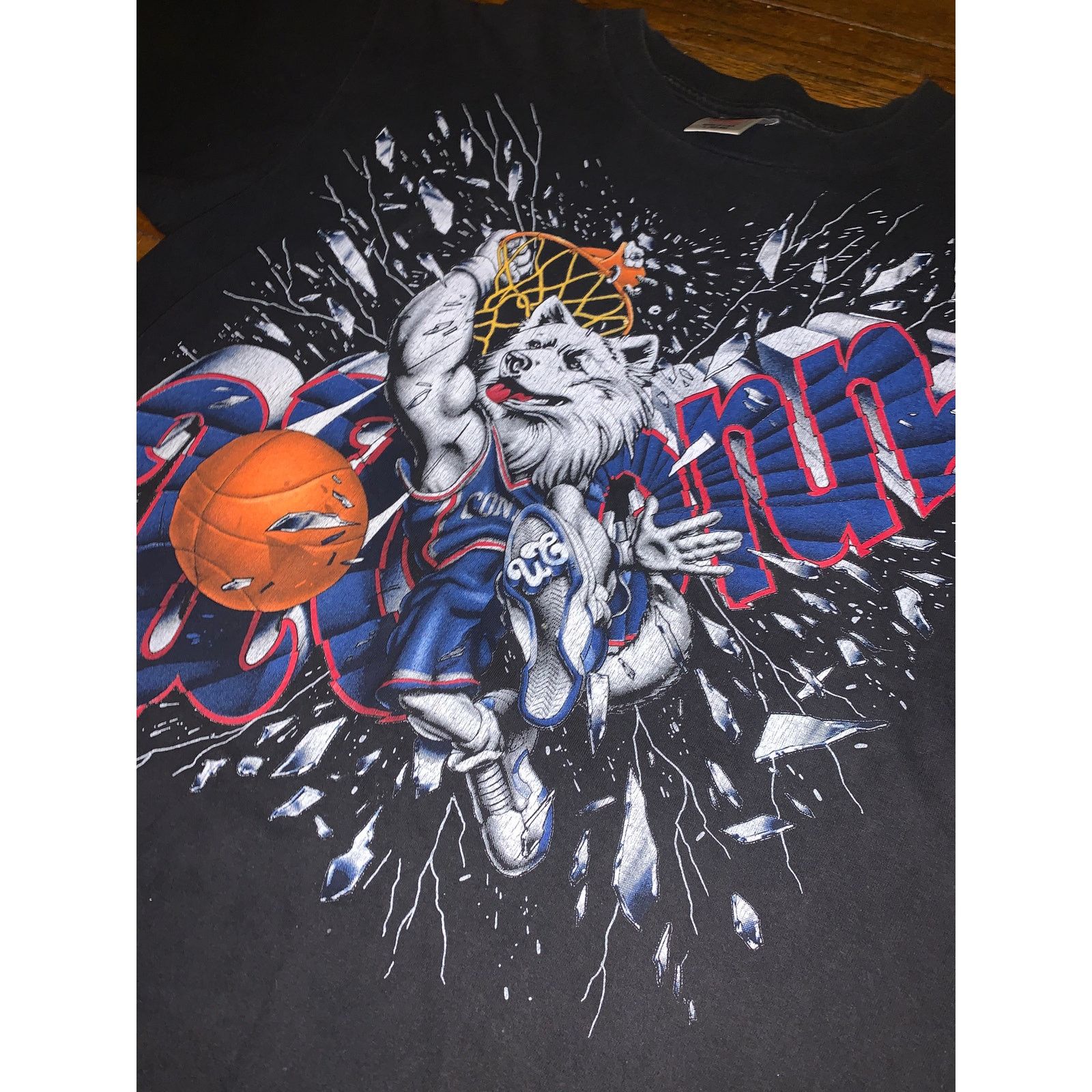 NCAA × Vintage Vintage 90s UConn Huskies XPlosion Shattered Backboard L Size US L / EU 52-54 / 3 - 4 Thumbnail