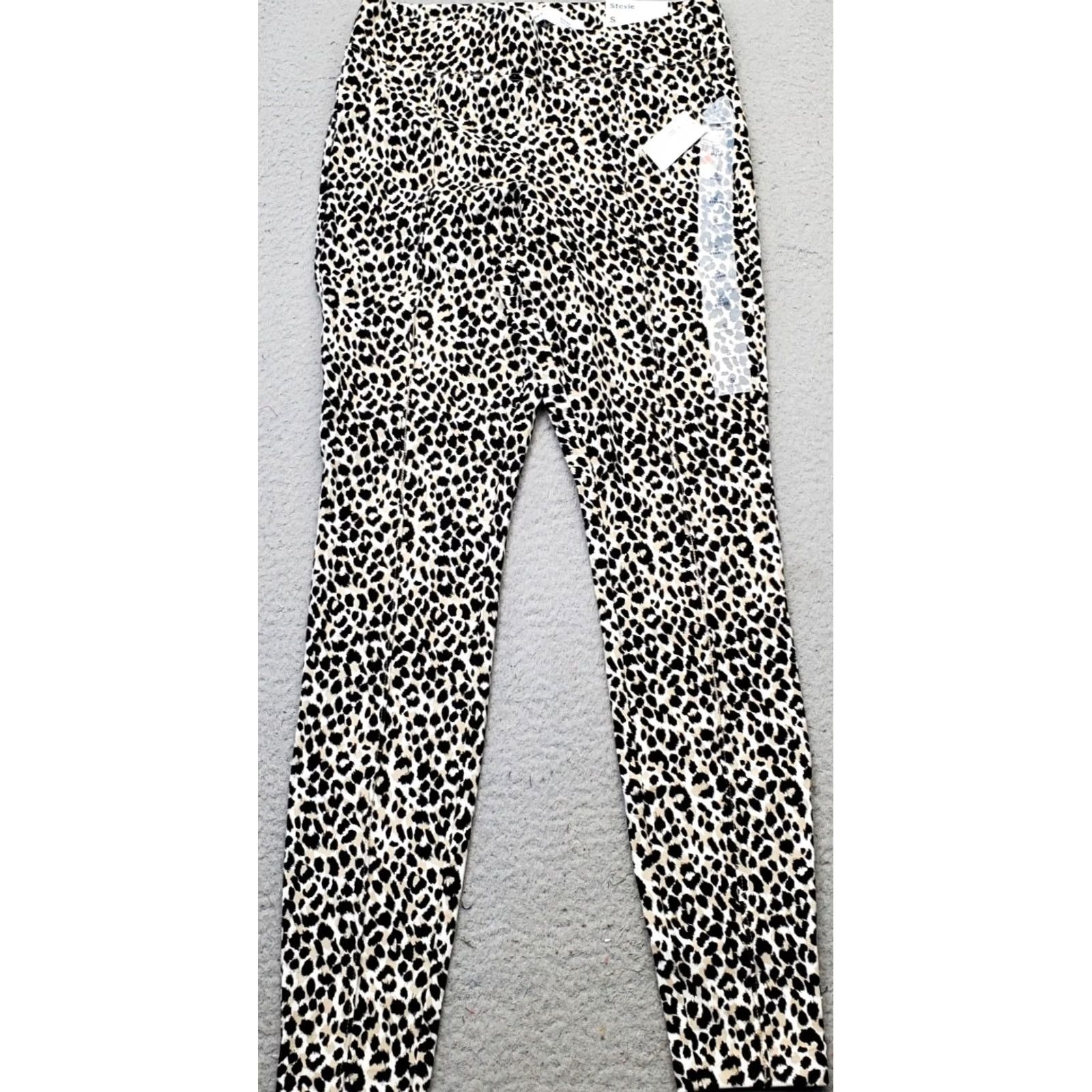 Old Navy Old Navy Stevie Leggings Women Small Multi Leopard Print Rayon Stretch High Rise Size 28" / US 6 / IT 42 - 2 Thumbnail