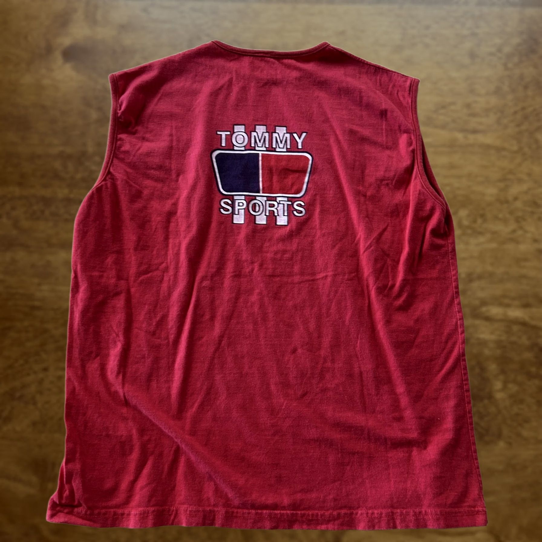 Tommy Hilfiger VINTAGE Tommy Sports Shirt Mens Medium Red Sleeveless Tank Tee T-Shirt 90s Size US M / EU 48-50 / 2 - 1 Thumbnail