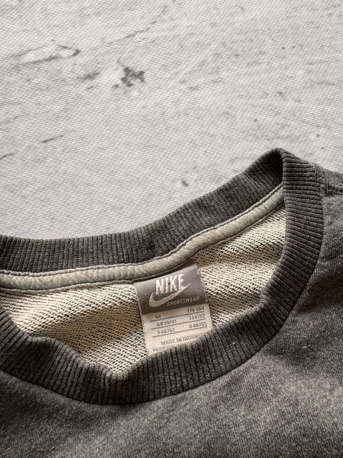 Nike × Vintage NIKE VINTAGE CENTER LOGO OVERSIZE BOXY SWEATSHIRT Size US M / EU 48-50 / 2 - 5 Thumbnail