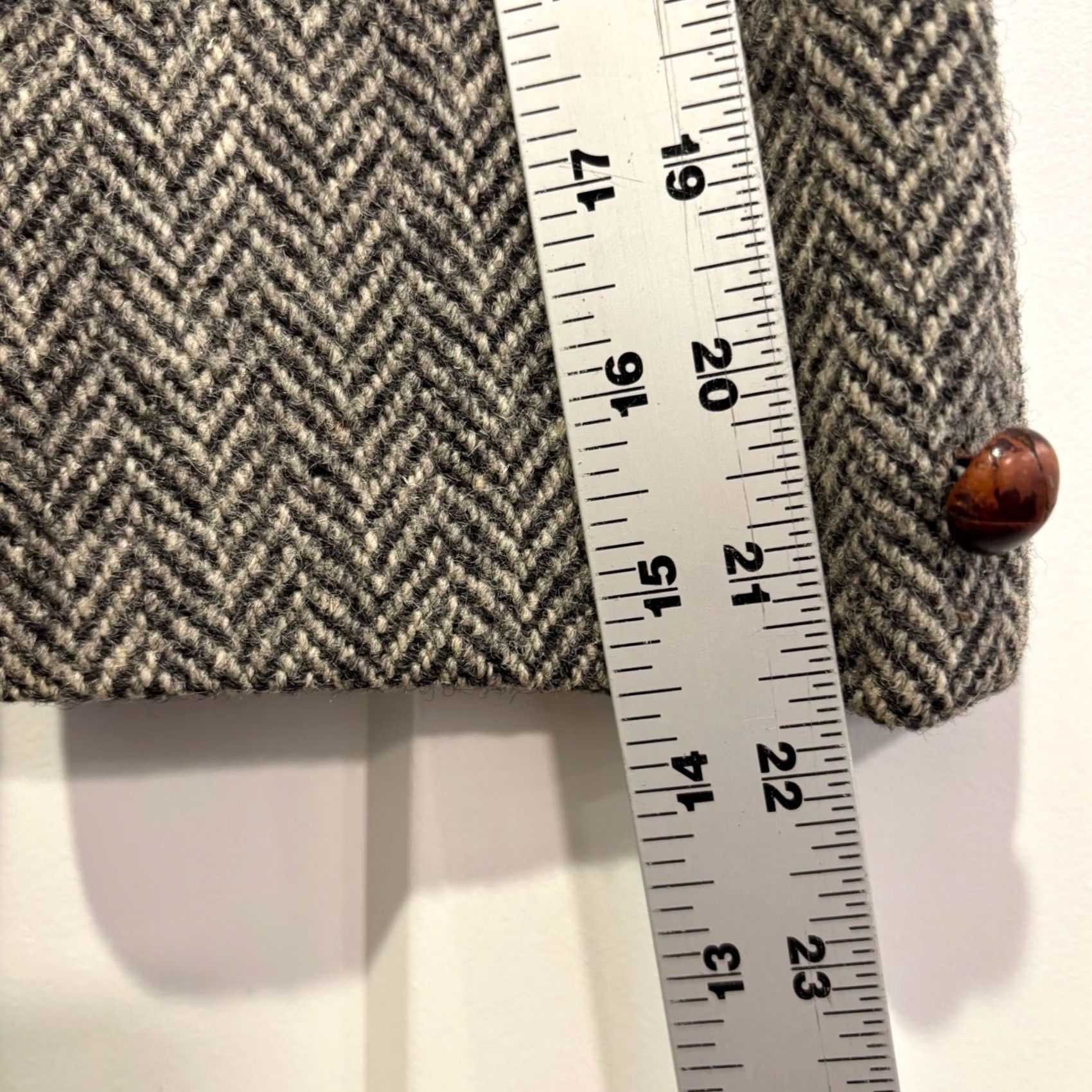 CO Dunn & Co Harris Tweed Vintage Blazer Grey Herringbone Wool Sport Coat Jacket - 44R Men's|Mens|Shirt Size 44R - 7 Thumbnail