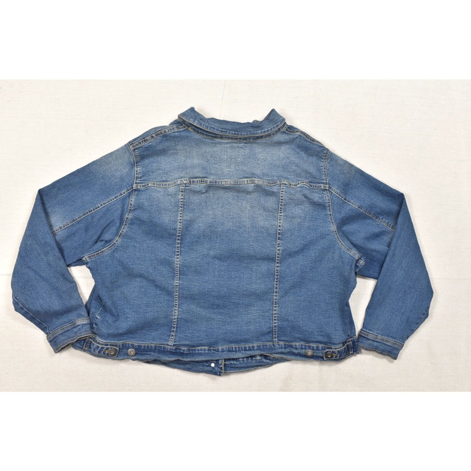 Torrid Torrid Denim First At Fit Women's 6 Blue Jean Trucker Jacket Cotton Spandex Jacket Denim Regular Blue Women Size 28" / US 6 / IT 42 - 8 Thumbnail