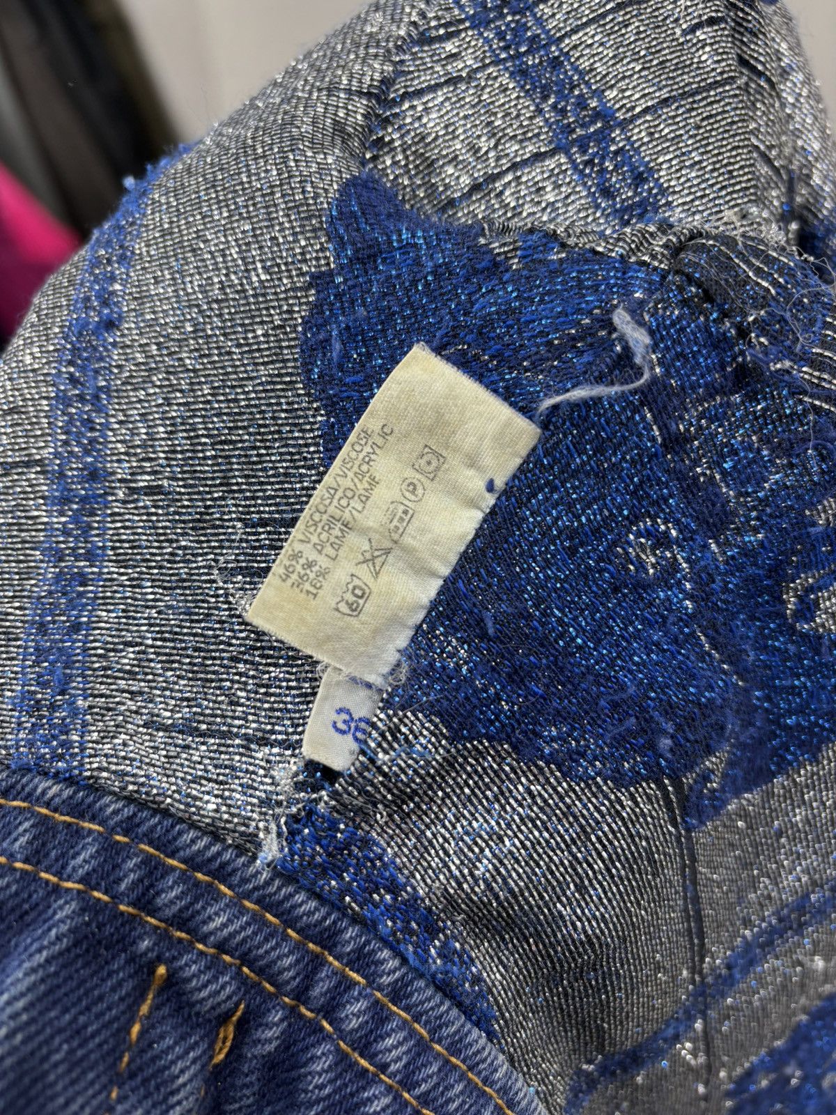 Gianfranco Ferre × Vintage Womens vintage denim jacket Gianfranco Ferre Jeans Size 36 Size XS / US 0-2 / IT 36-38 - 16 Thumbnail
