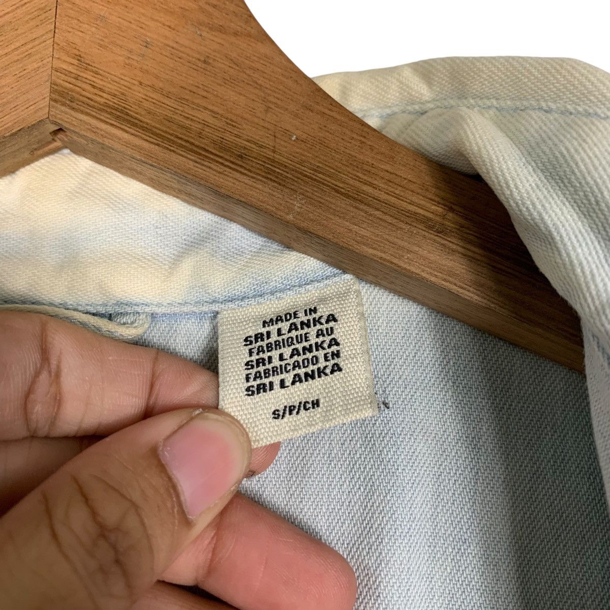 Levi's LEVI’S Blue Washed Chambray Work Shirt #1401-C63 Size US S / EU 44-46 / 1 - 16 Thumbnail