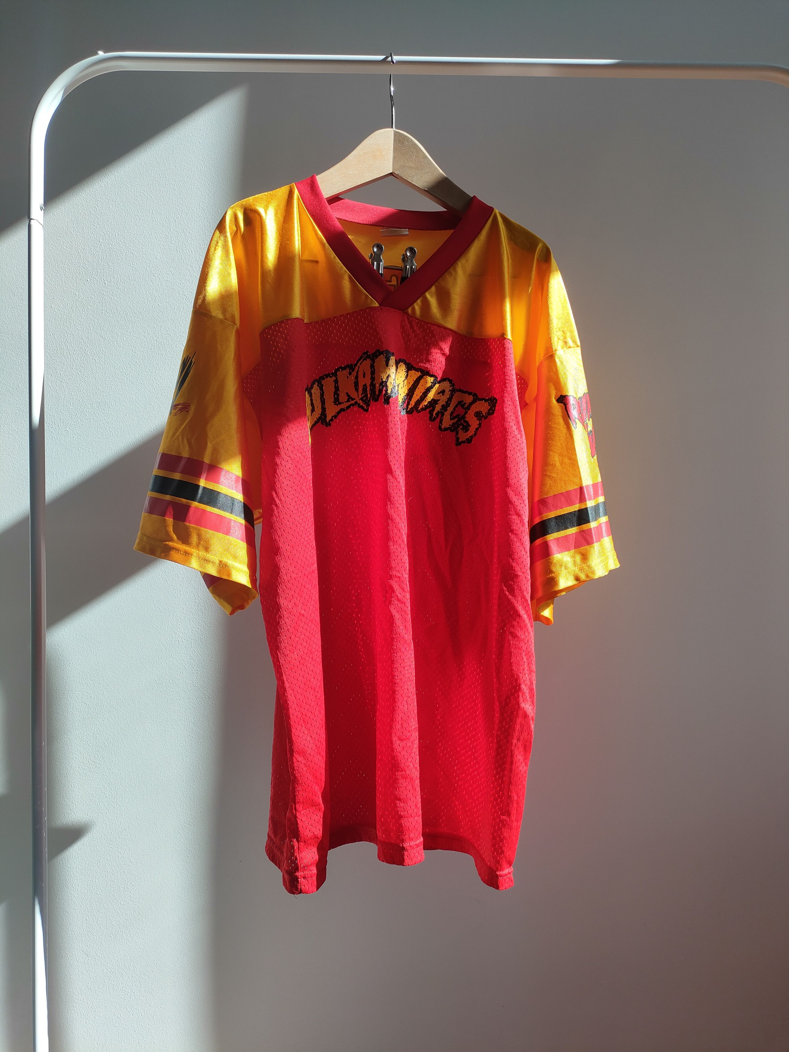 WWE 2002 Hulk Hogan Hulkamaniacs WWE Wrestling Jersey Mesh Tee Size US XL / EU 56 / 4 - 1 Thumbnail
