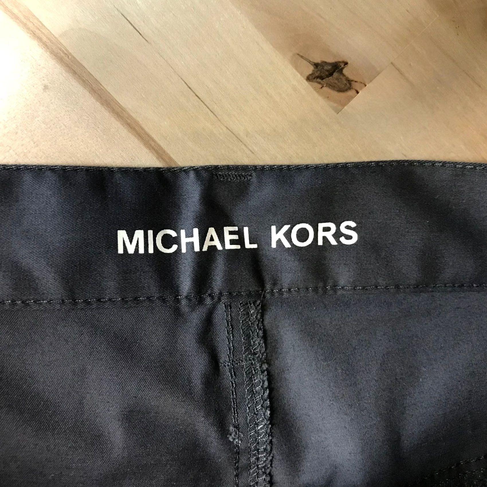 Michael Kors VINTAGE None Michael Kors Mens Classic Fit Charcoal Gray Straight Leg Pants 34 inches 34 in Gray Solid Pants Mens 34 Debris Size US 34 / EU 50 - 7 Thumbnail