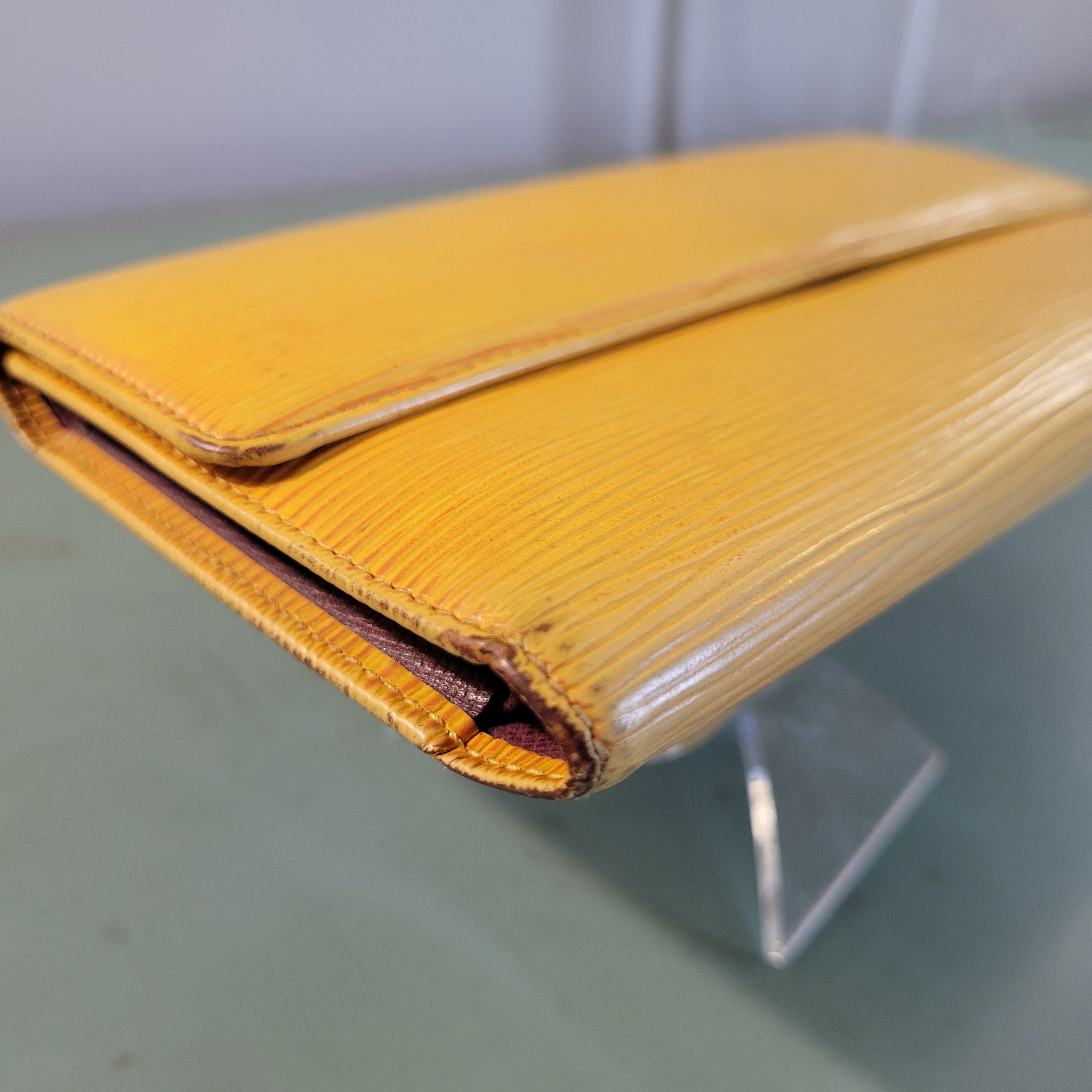 Louis Vuitton LV Epi Long Wallet Yellow and Purple International Size ONE SIZE - 7 Thumbnail