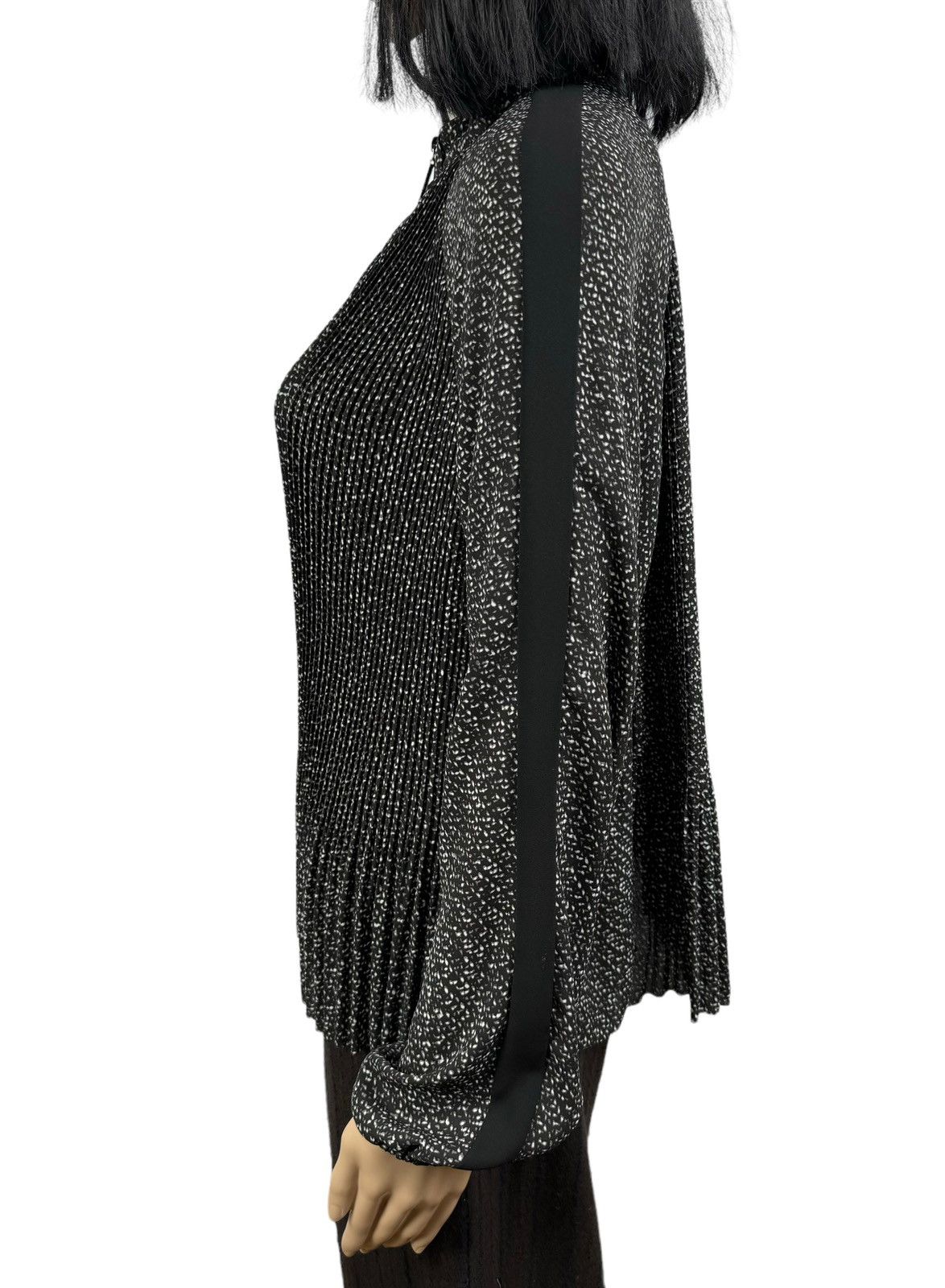 Other Marc Cain Pleaded Polka Dot Printed Blouse 1/3 Zip size M Size M / US 6-8 / IT 42-44 - 7 Thumbnail