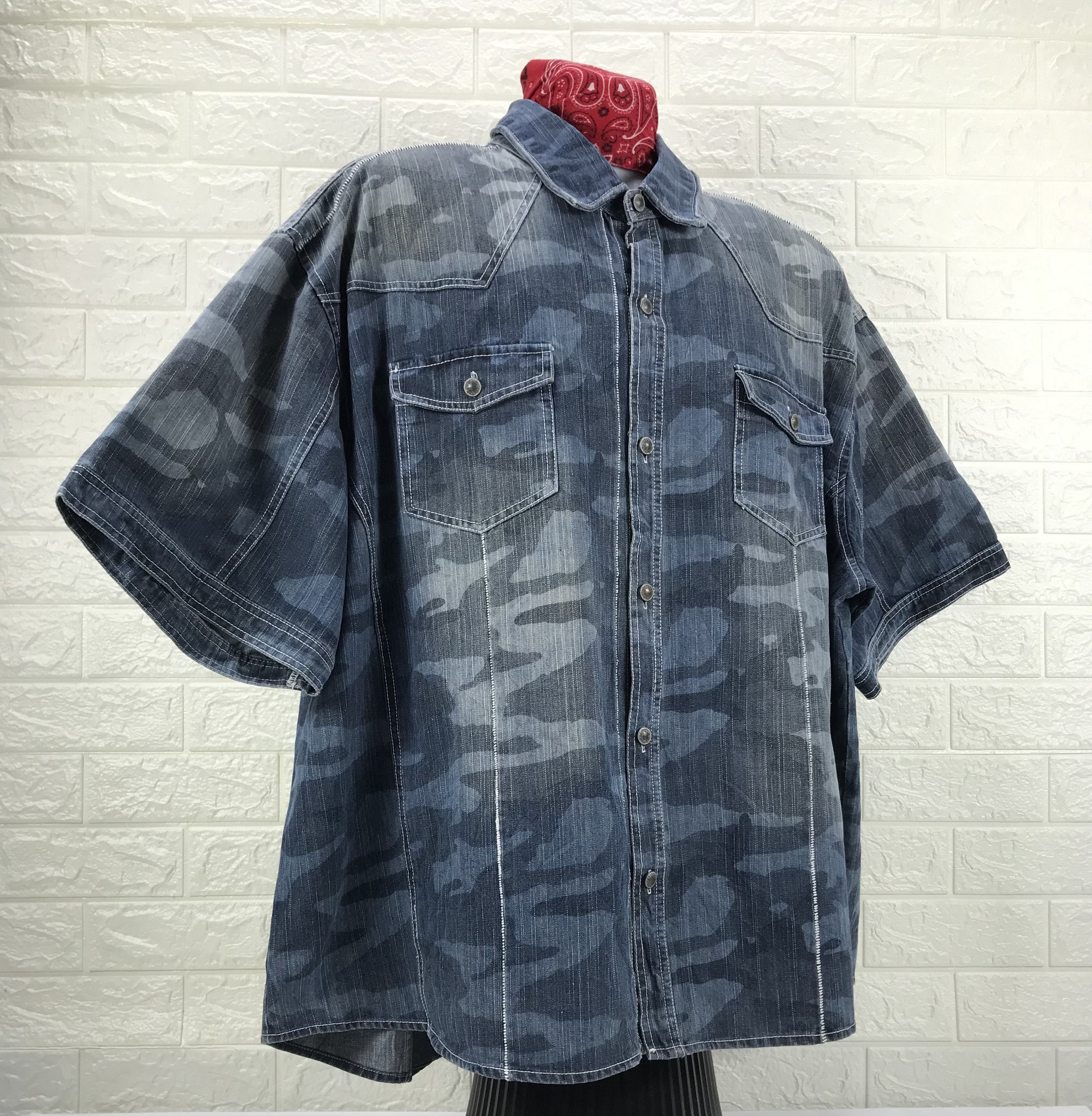 In The Attic Vintage In The Attic Camo Jeans Button Ups Baggy Shirt Size US XXL / EU 58 / 5 - 4 Thumbnail