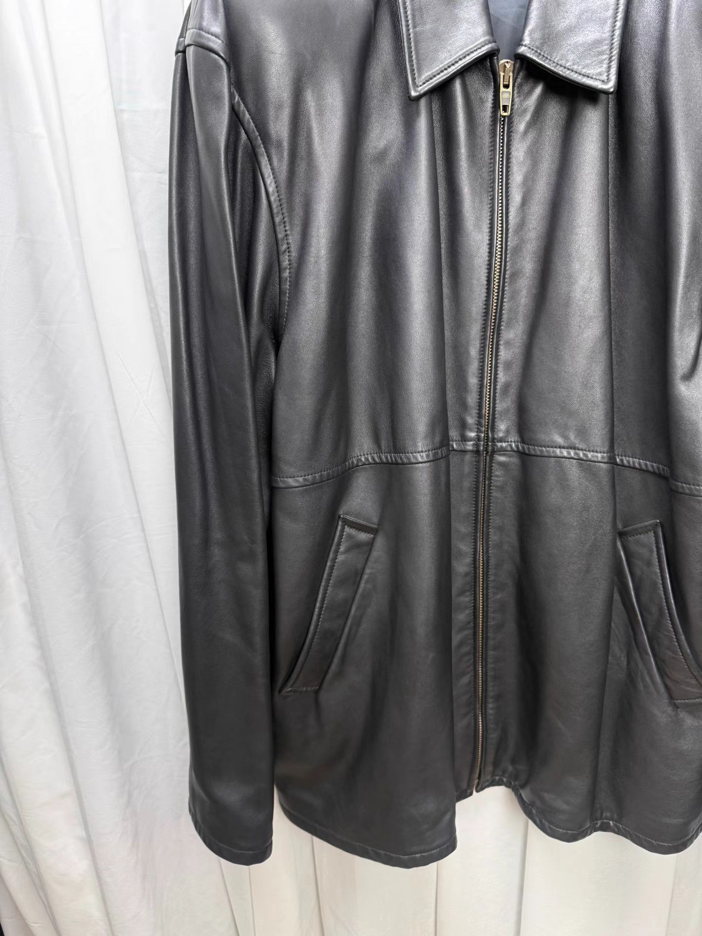 Balenciaga Balenciaga Oversized Shoulder Embroidered Leather Jacket K20 Size US M / EU 48-50 / 2 - 3 Thumbnail