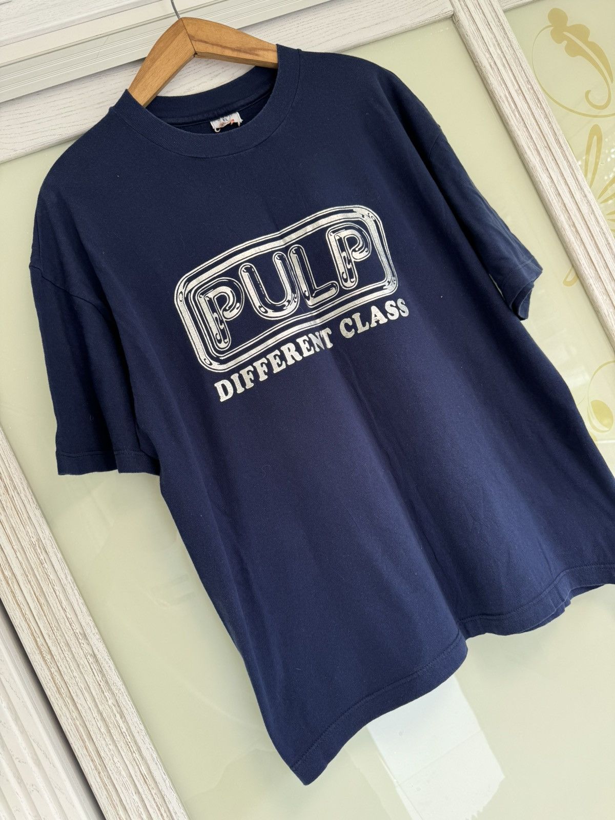 Band Tees Vintage 90’s Pulp Diferent Class, Oasis, Supergrass Tour Tee Size US XL / EU 56 / 4 - 6 Thumbnail