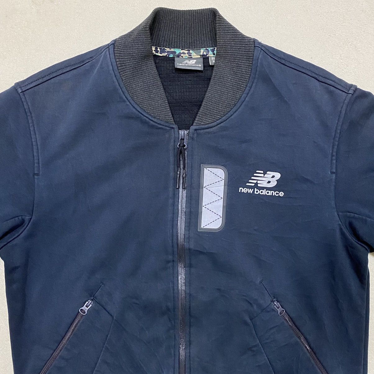 New Balance NEW BALANCE Reflective Logo Bomber Jacket Size US M / EU 48-50 / 2 - 2 Thumbnail