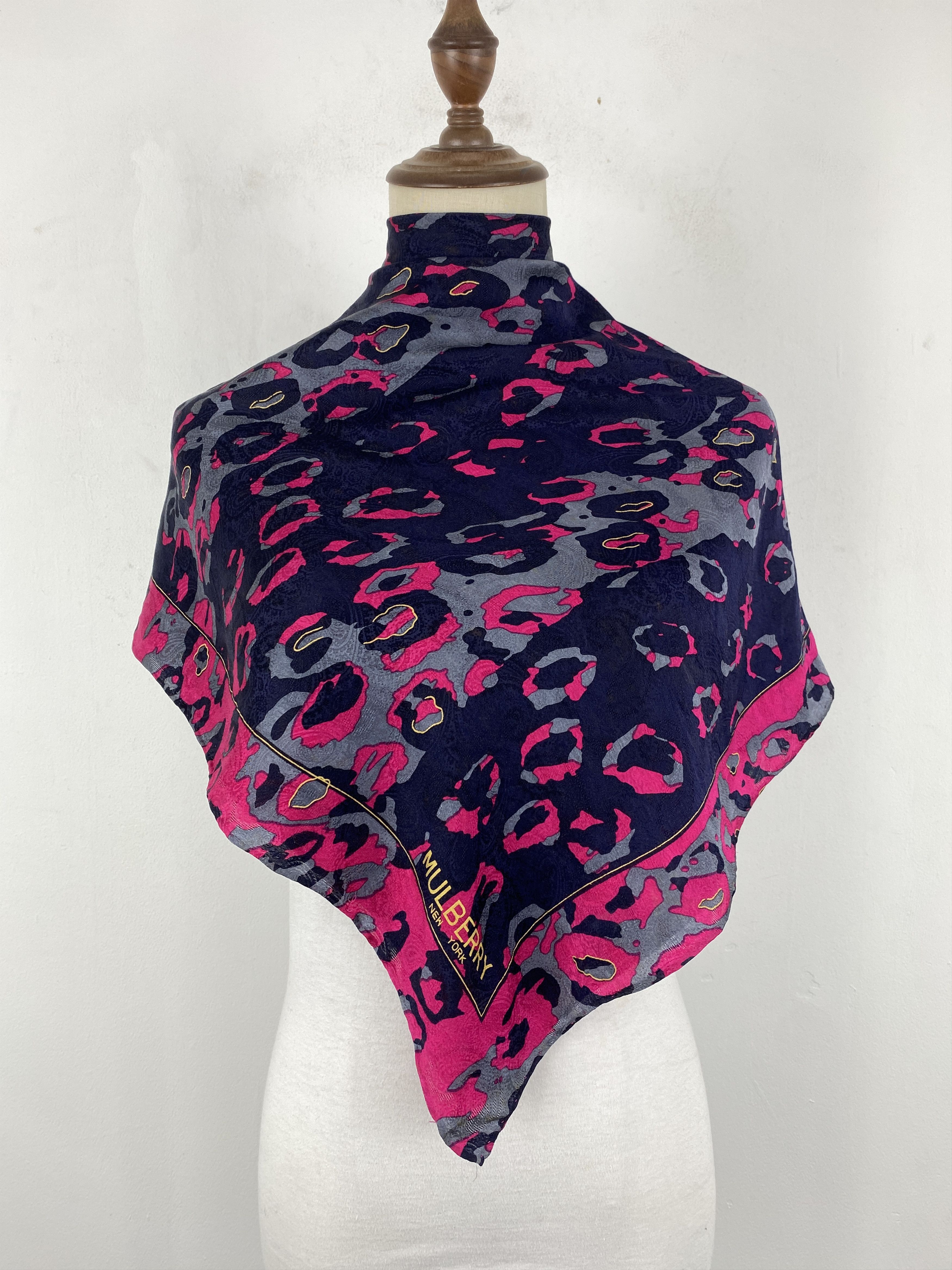 Mulberry × Vintage Vintage Mulberry New York Foulards / Silk Scarf SN0011 Size ONE SIZE - 1 Thumbnail