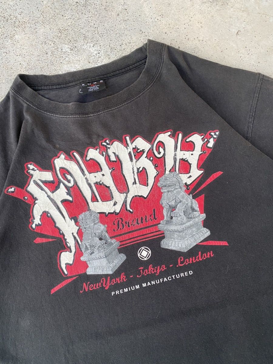 Fubu 2000s Faded Fubu Rap Hip Hop y2k T-Shirt Size US XL / EU 56 / 4 - 3 Thumbnail