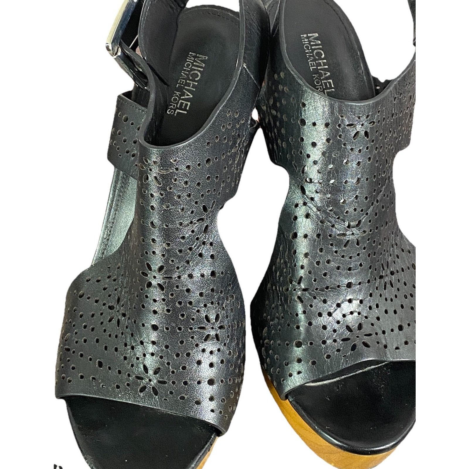 Michael Kors Michael Michael Kors Josephine 7.5 Black Leather Wedge Size US 7.5 / IT 37.5 - 4 Thumbnail