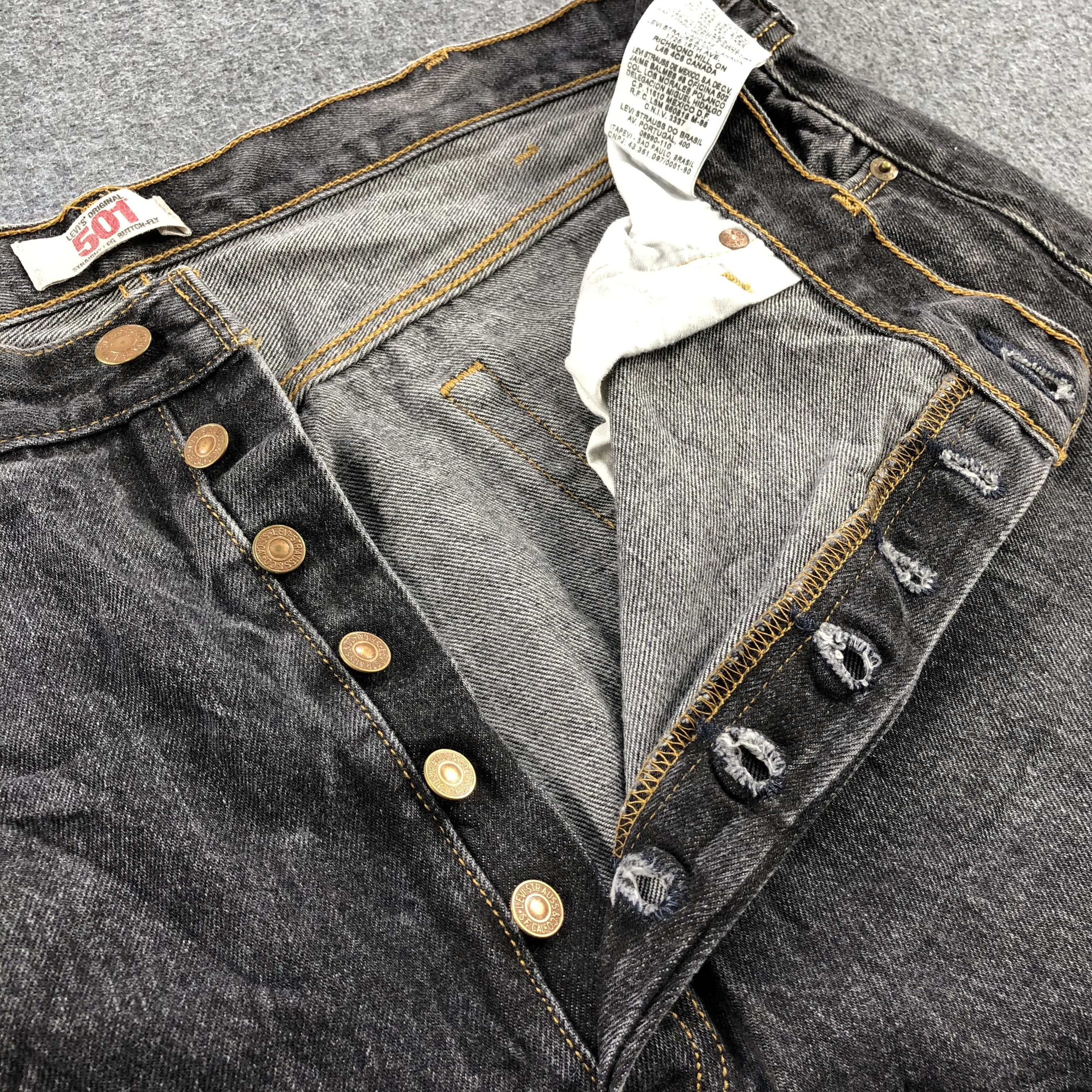 Levi's Faded Vintage Levis 501 Jeans Dark Wash Denim-J1059 Size US 39 - 8 Thumbnail