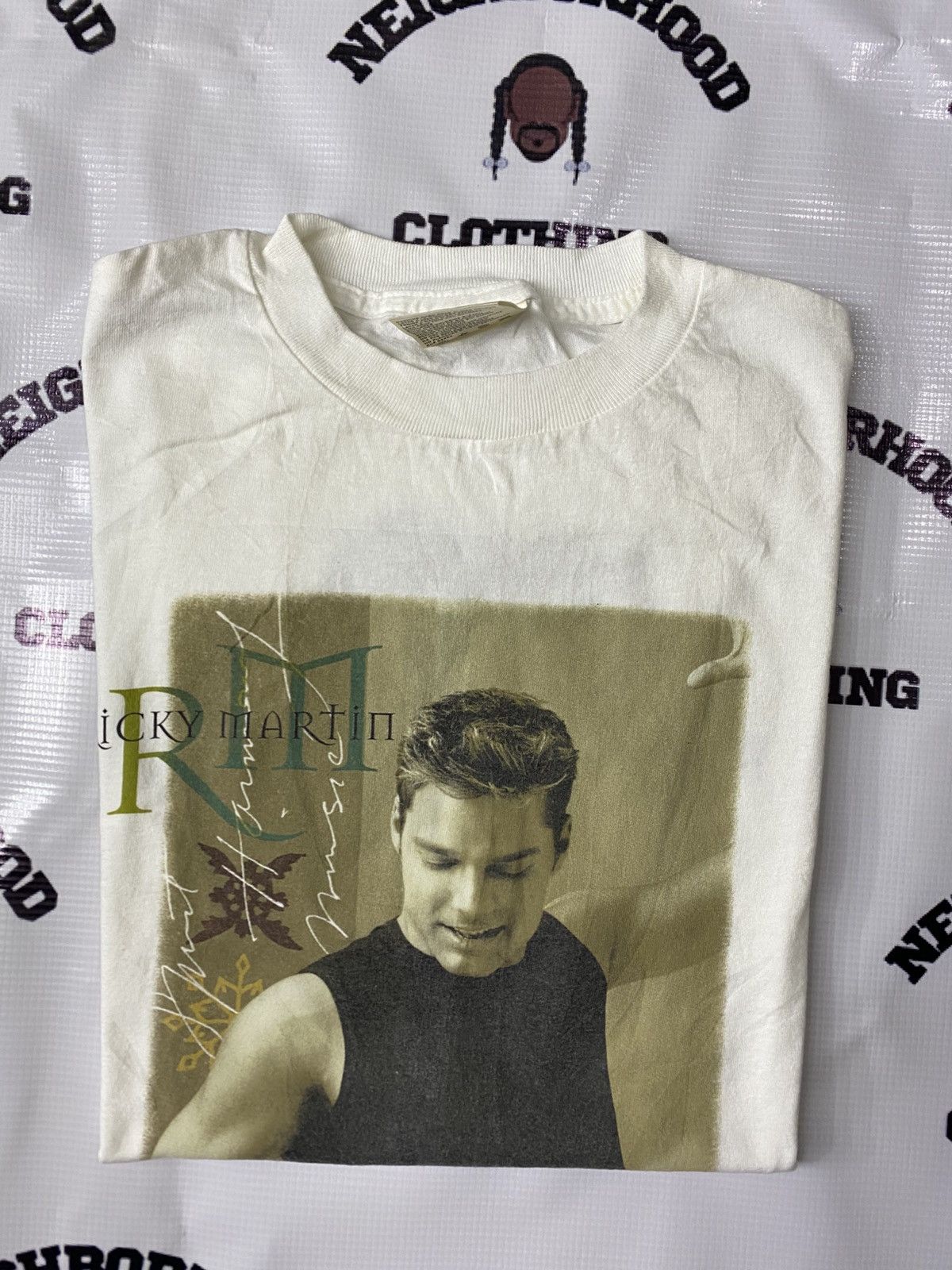 Vintage RICKY MARTIN VINTAGE TEE. Size US M / EU 48-50 / 2 - 11 Thumbnail