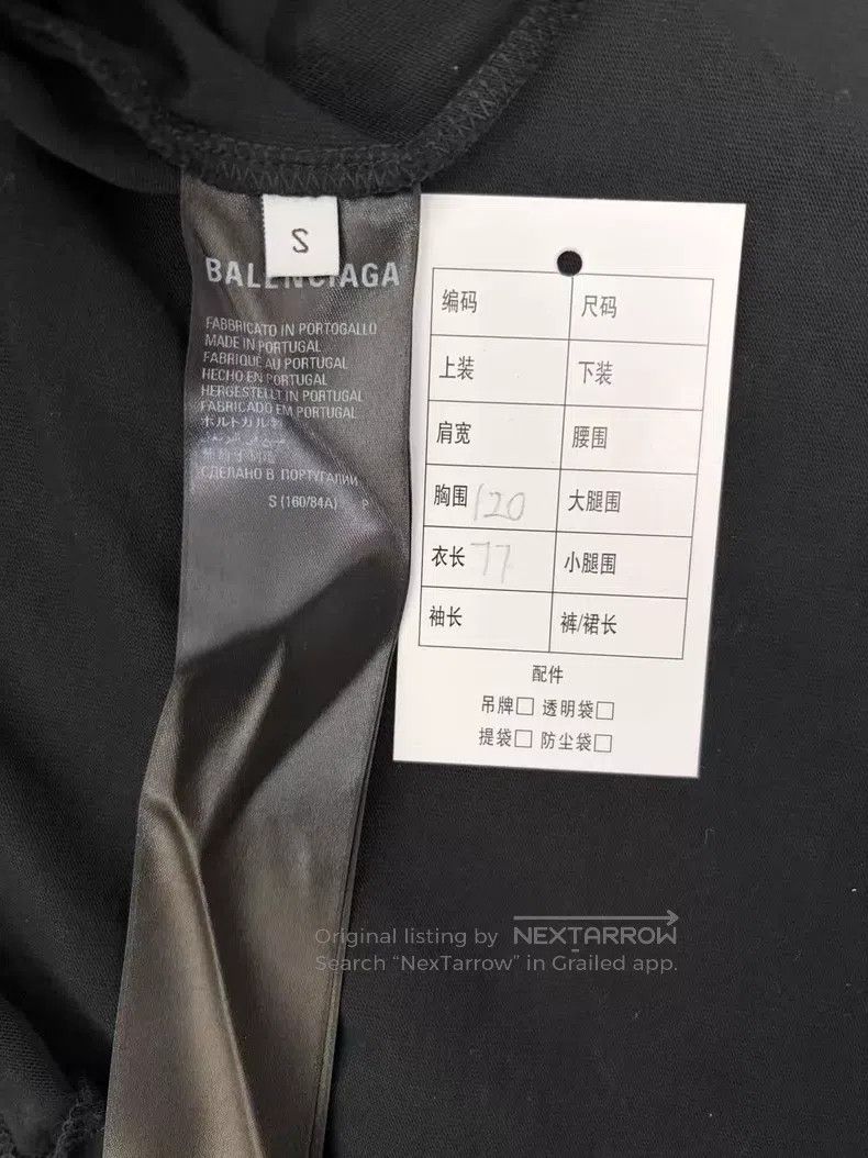 Balenciaga Balenciaga Solid Color Logo Printed Concealed Round Neck S Size US S / EU 44-46 / 1 - 5 Thumbnail