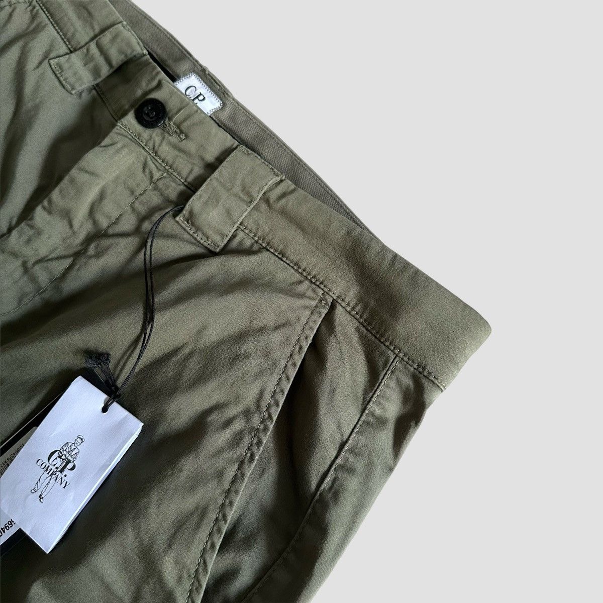 C.P. Company CP Company Bermuda Cargo Shorts Size US 35 - 7 Thumbnail