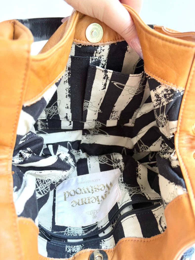 Vivienne Westwood Vivienne Westwood size os Yellow American Saturn tassel gol Size ONE SIZE - 7 Thumbnail