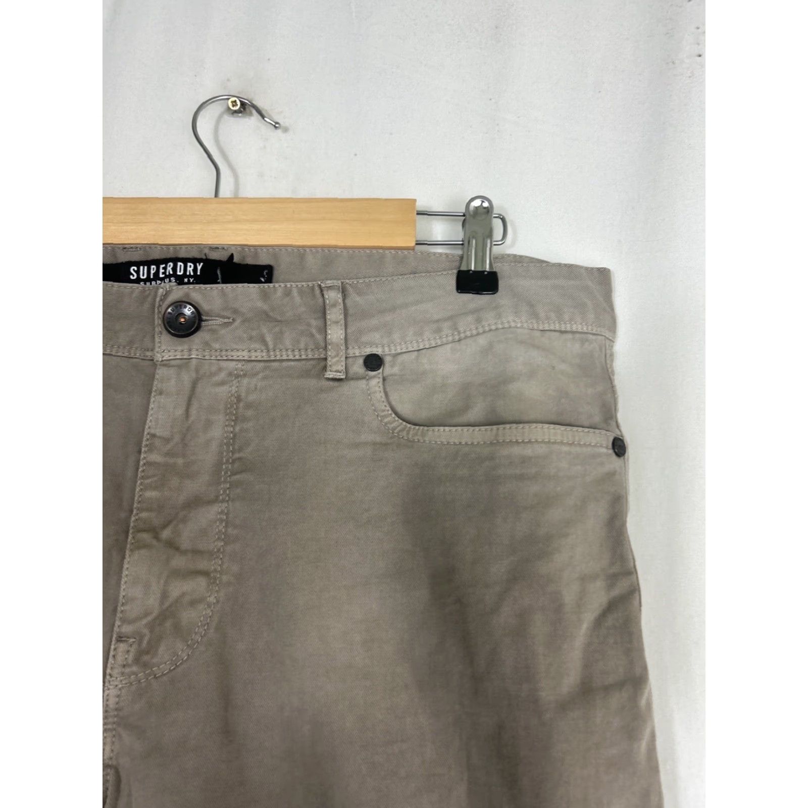 Superdry Superdry Surplus Shorts XL Regular Mens Beige Cotton 38x11 Chino Size US 36 / EU 52 - 4 Thumbnail