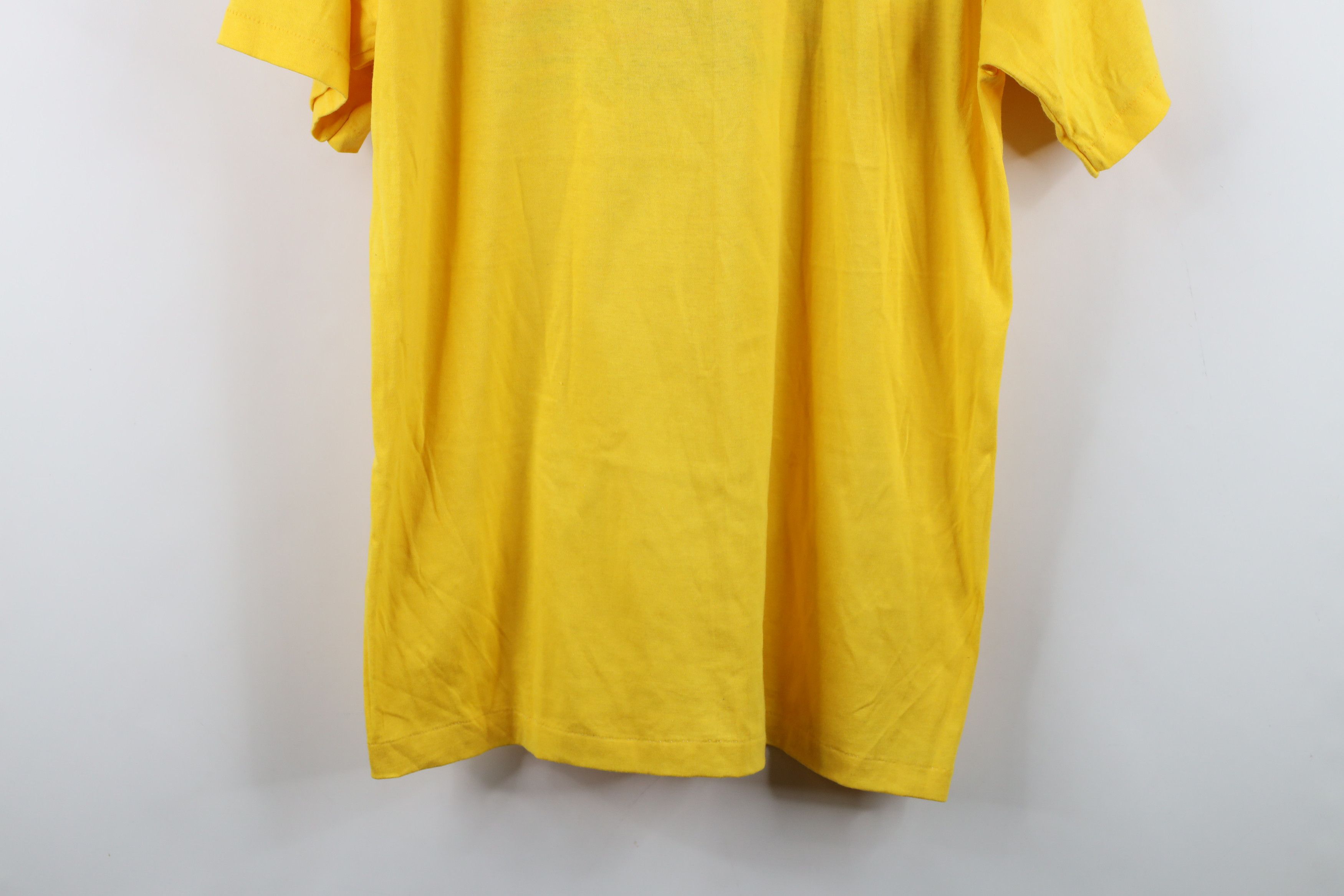 Vintage Vintage 70s Streetwear Beach Sunset Bird T-Shirt Yellow USA Size US M / EU 48-50 / 2 - 14 Thumbnail