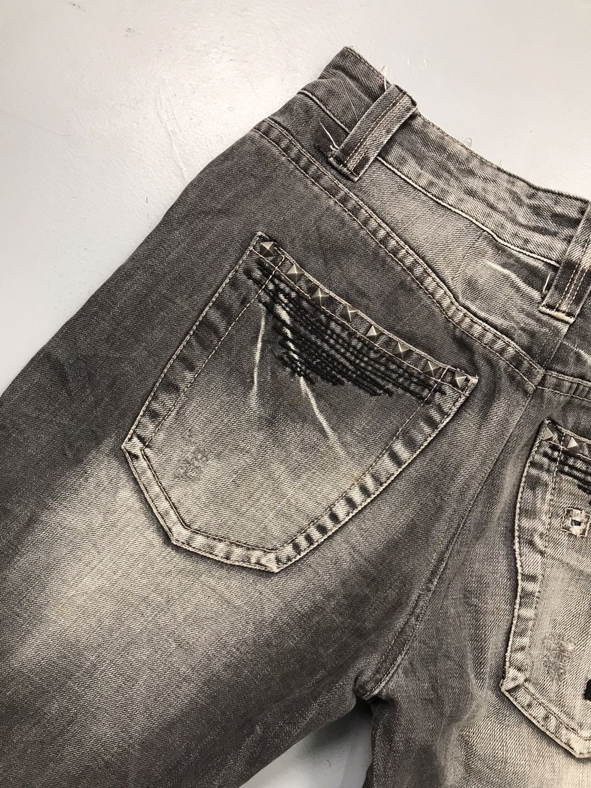 Southpole Vintage revolution faded denim Size US 32 / EU 48 - 13 Thumbnail