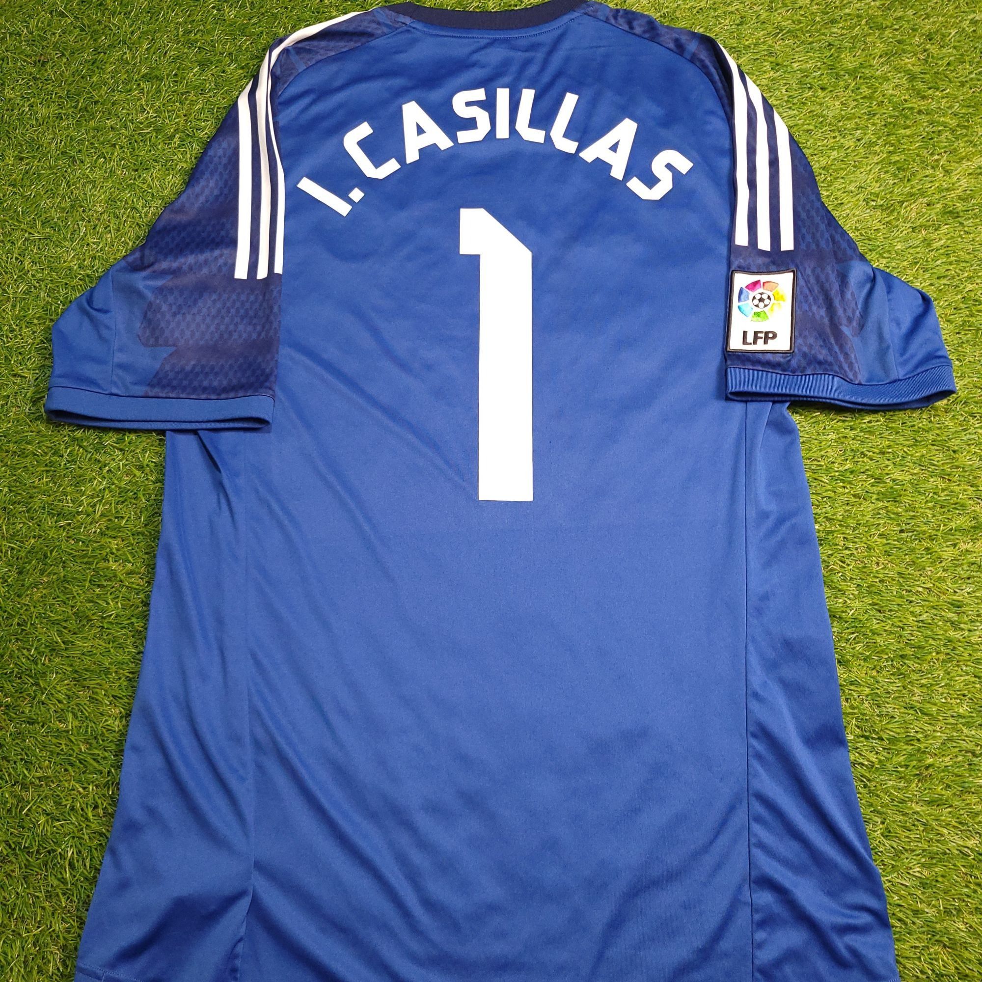 Casillas Real Madrid 2014 2015 GK Soccer Jersey Shirt L