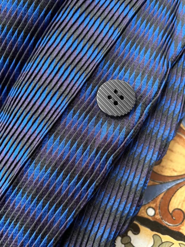 Issey Miyake Issey Miyake size:2 Blue main line 3D stereoscopic pleated Size M / US 6-8 / IT 42-44 - 7 Thumbnail