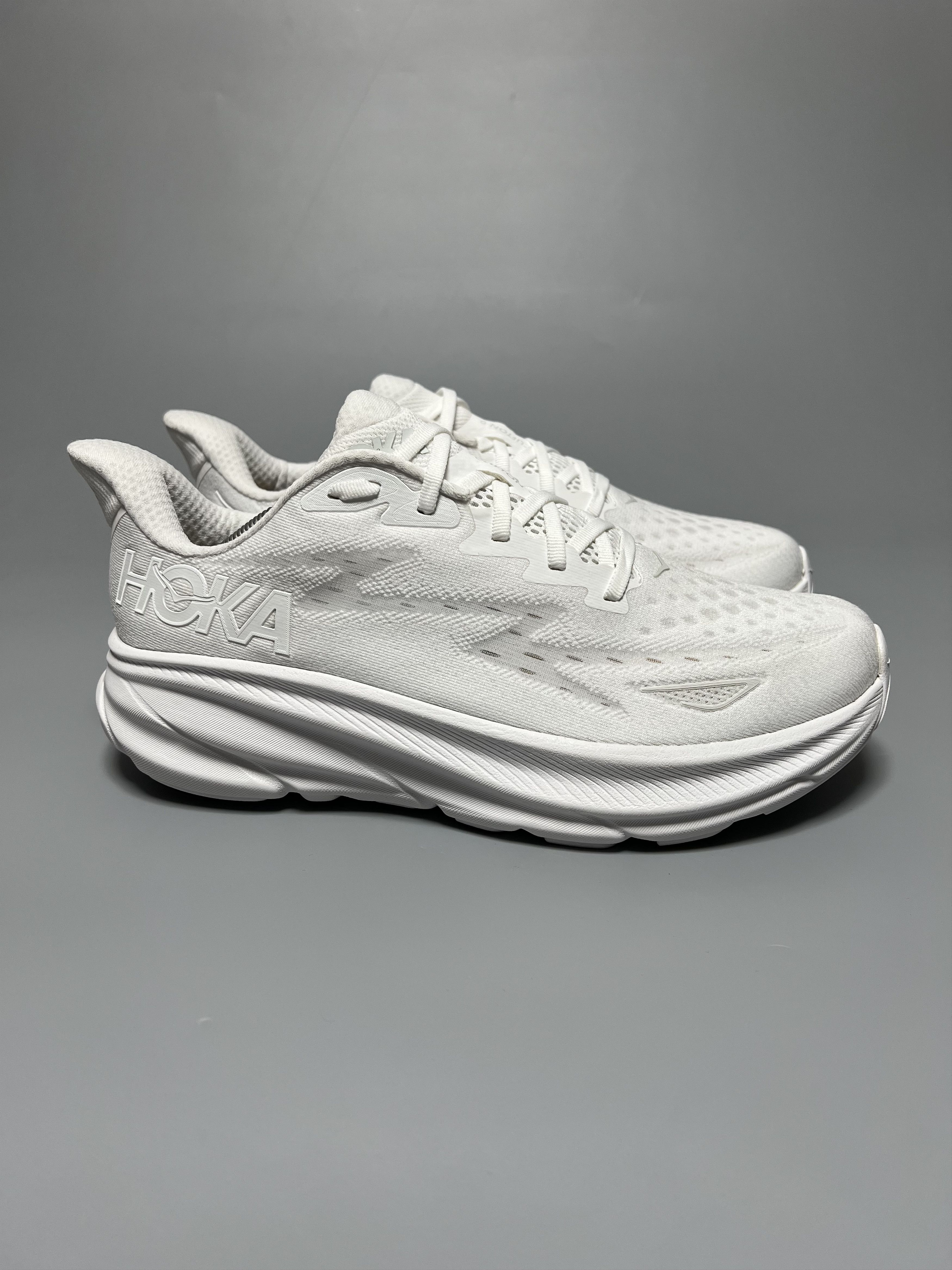 Hoka 11D Hoka One One Clifton 9 Wide Running Shoes Walking Gym Size US 11 / IT 41 - 1 Thumbnail