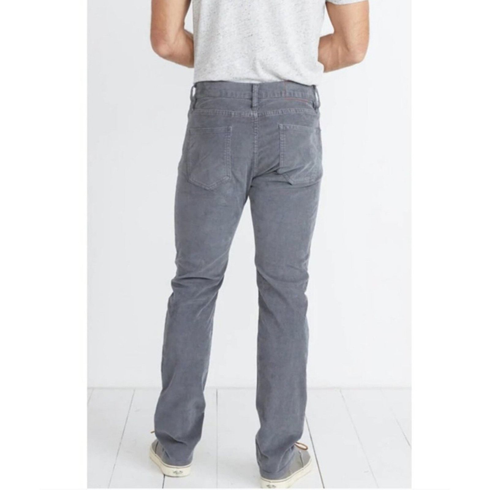 Marine Layer Marine Layer Men's Slim Straight Cambridge Corduroy Pant 34 Size US 34 / EU 50 - 7 Thumbnail