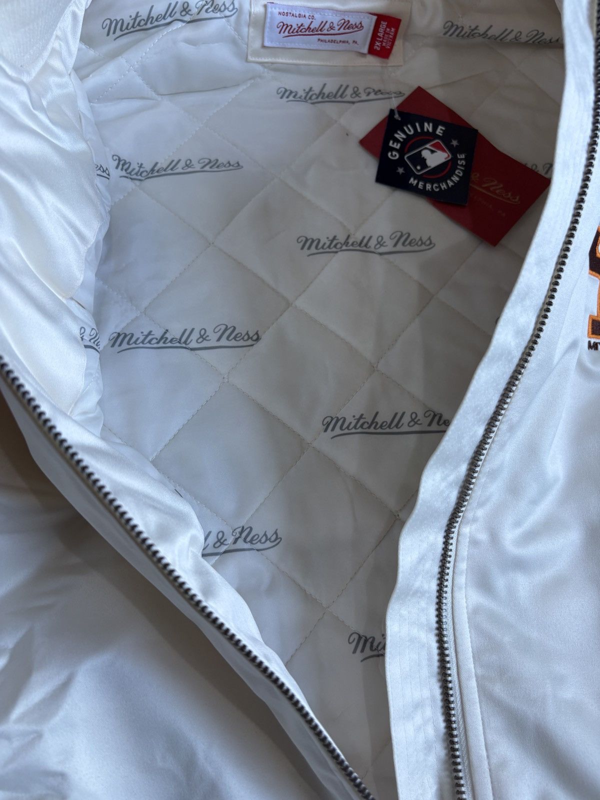 Mitchell & Ness Seager x San Diego Padres Win the West men 2XL satin jacket Size US XXL / EU 58 / 5 - 4 Thumbnail
