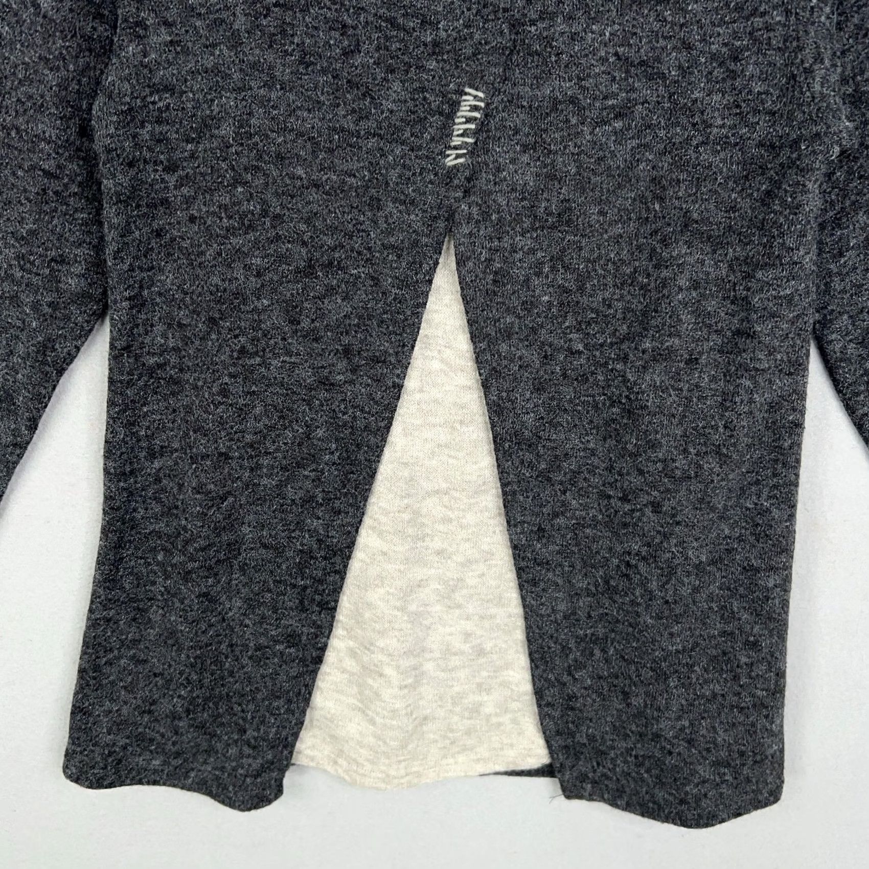 Yeti Yak & Yeti Sweater Womens Medium Gray Cowl Neck Front Slit Minimal Eclectic Pullover Knit Bohemian 70% Acrylic 30% Polyester Casual Womens Size M / US 6-8 / IT 42-44 - 3 Thumbnail