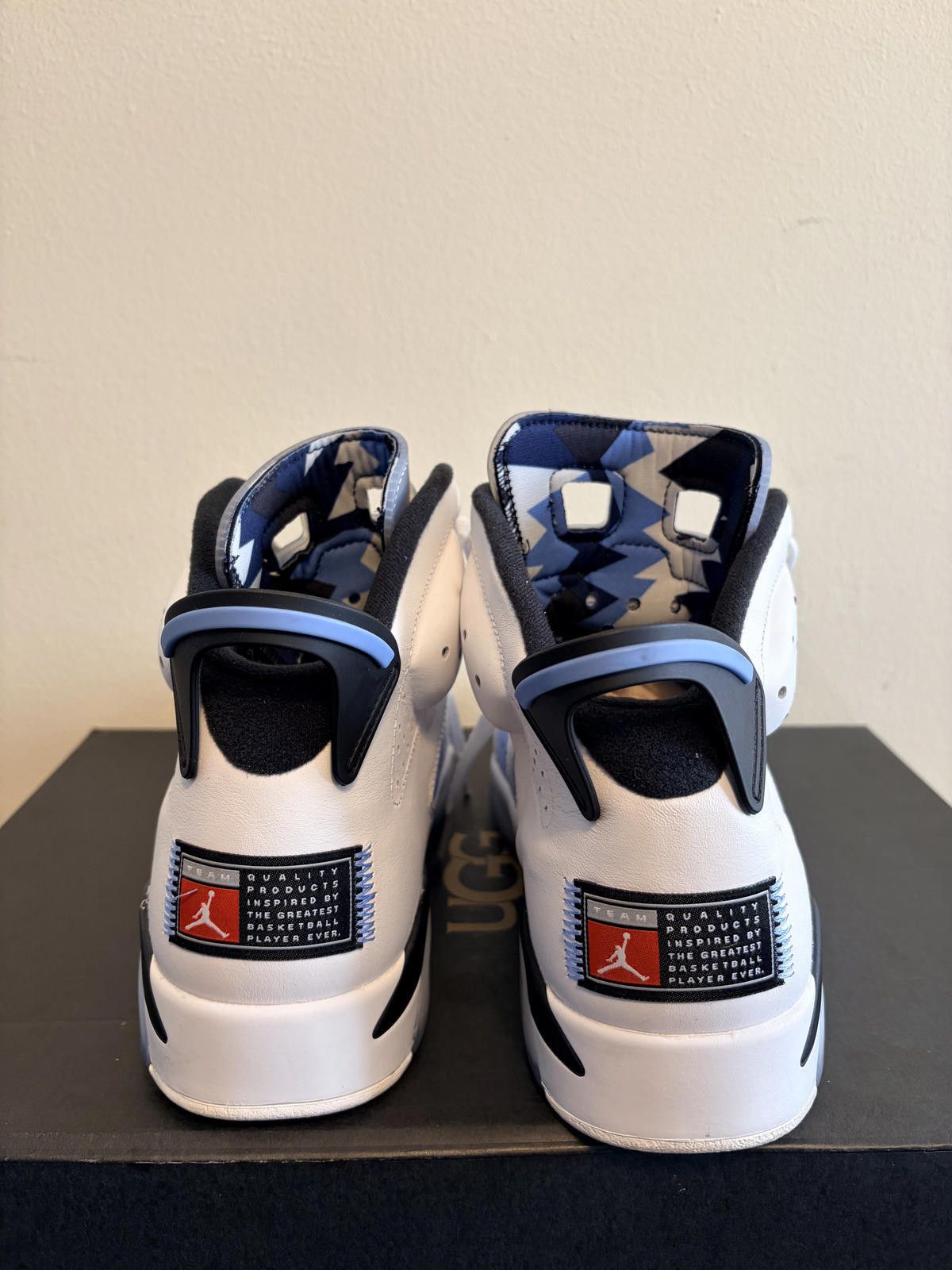 Jordan Brand Air Jordan 5 Retro UNC Home University Blue Shoe (Size 10.5) Size US 10.5 / EU 43-44 - 6 Thumbnail