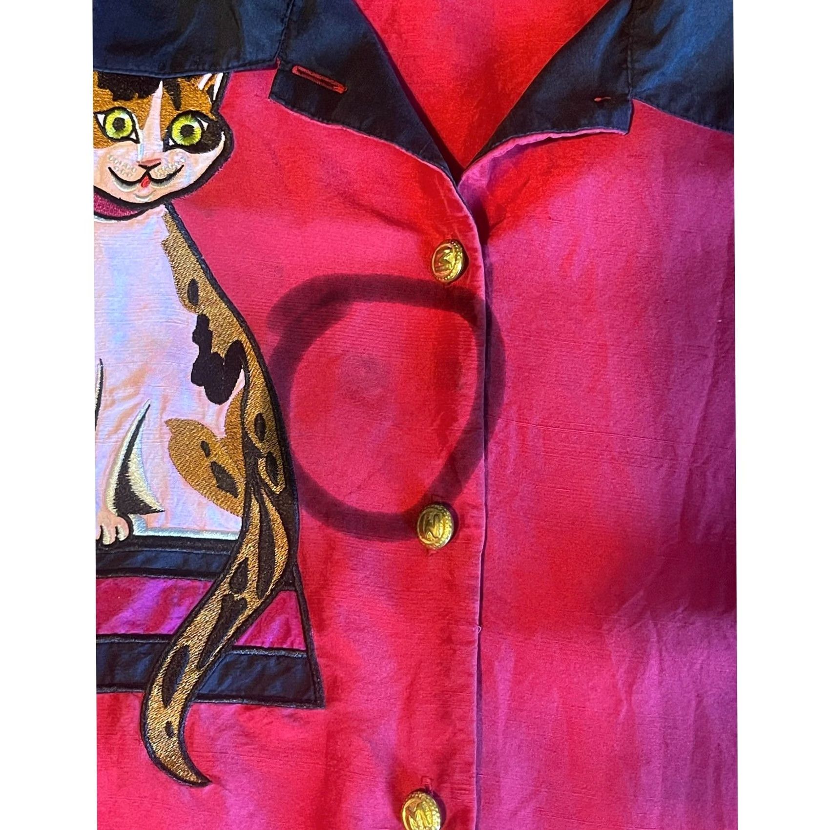 Vintage VINTAGE Bob Mackie Cat Blouse Button-Up Red Embroidered Cats Novelty Size L / US 10 / IT 46 - 7 Thumbnail