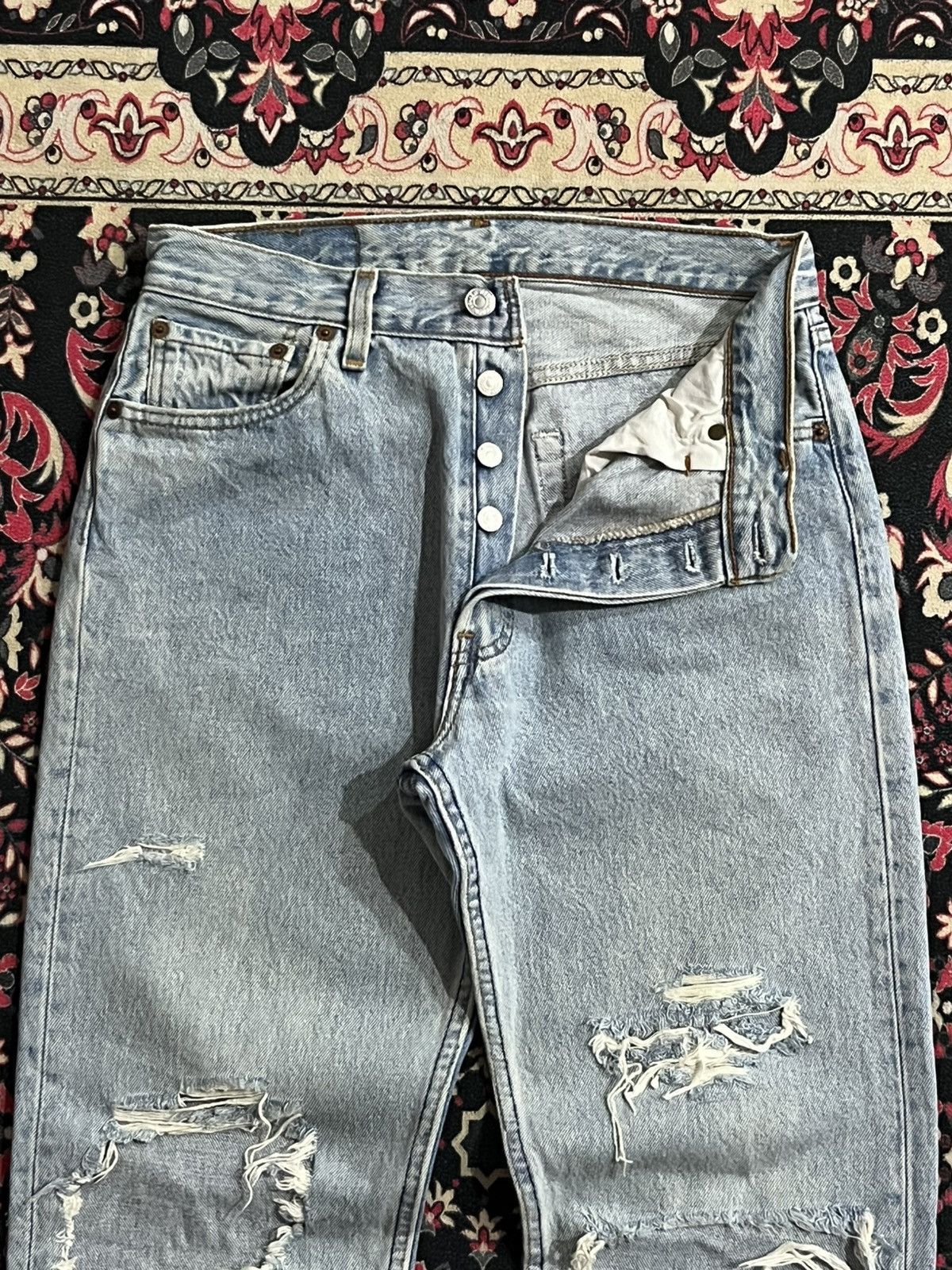 Levi's Vintage Y2K Levi’s 501 Light Blue Washed Distressed Jeans Size 30" / US 8 / IT 44 - 5 Thumbnail