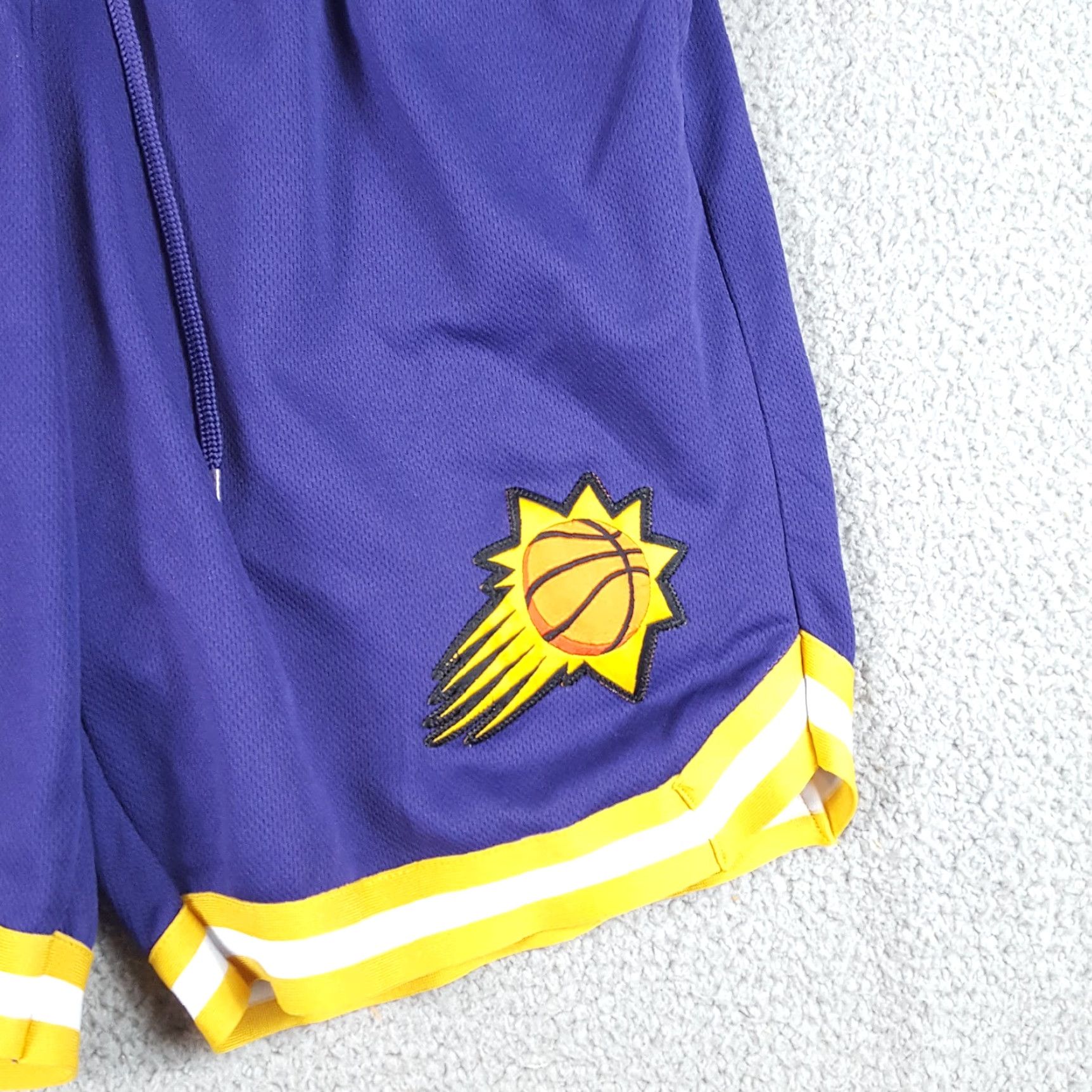 NBA VINTAGE NBA Phoenix Suns Devin Booker Basketball Shorts Mens M Purple Yellow Size US 31 - 3 Thumbnail