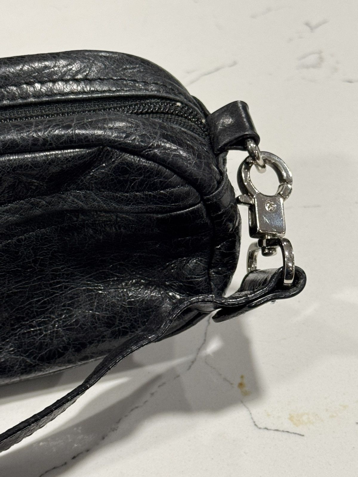 Danier Vintage Danier Leather Crossbody Bag Y2K Shoulder Pouch Size ONE SIZE - 10 Thumbnail