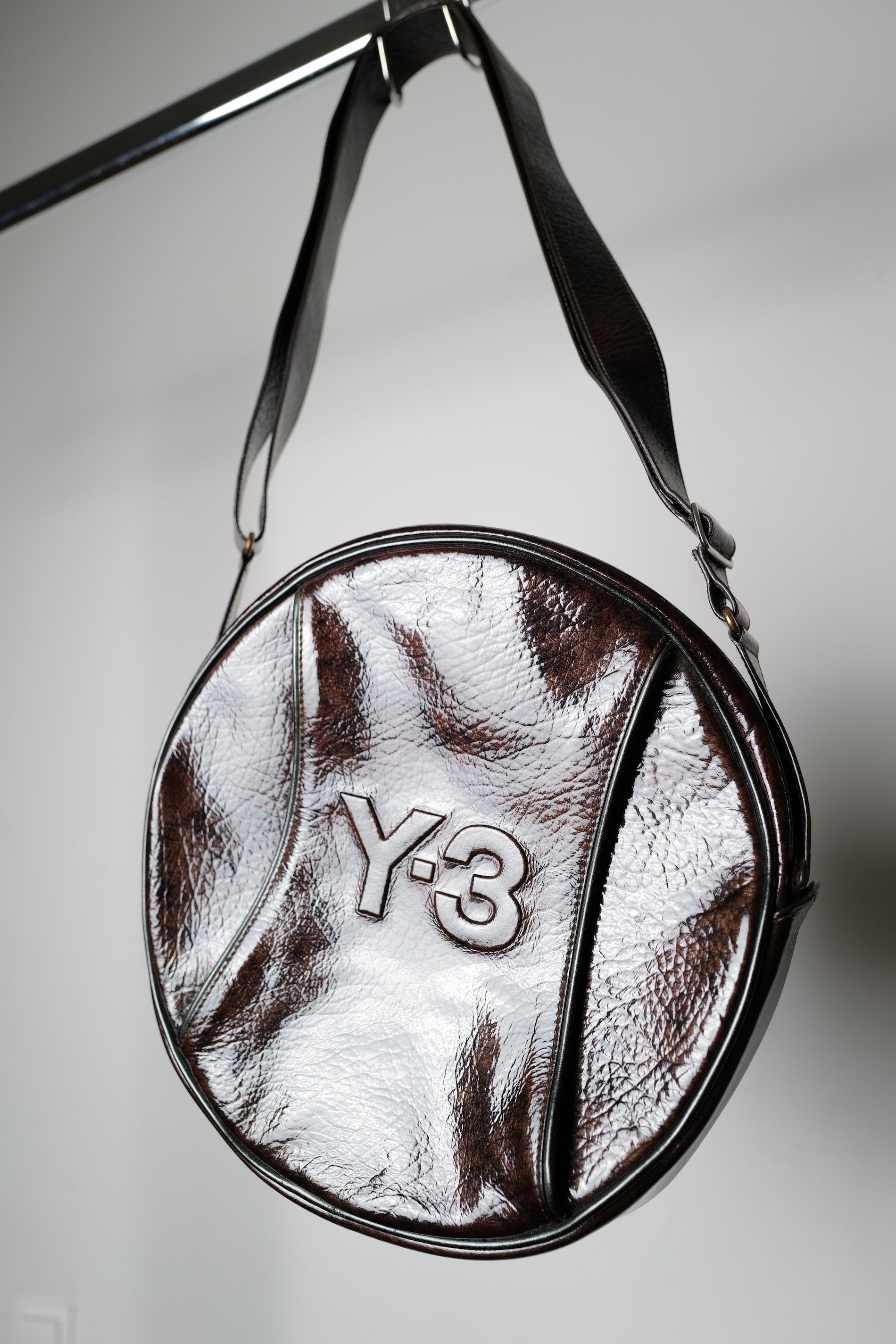 Y-3 Y-3 ROUND LEATHER BAG RARE Size ONE SIZE - 7 Thumbnail
