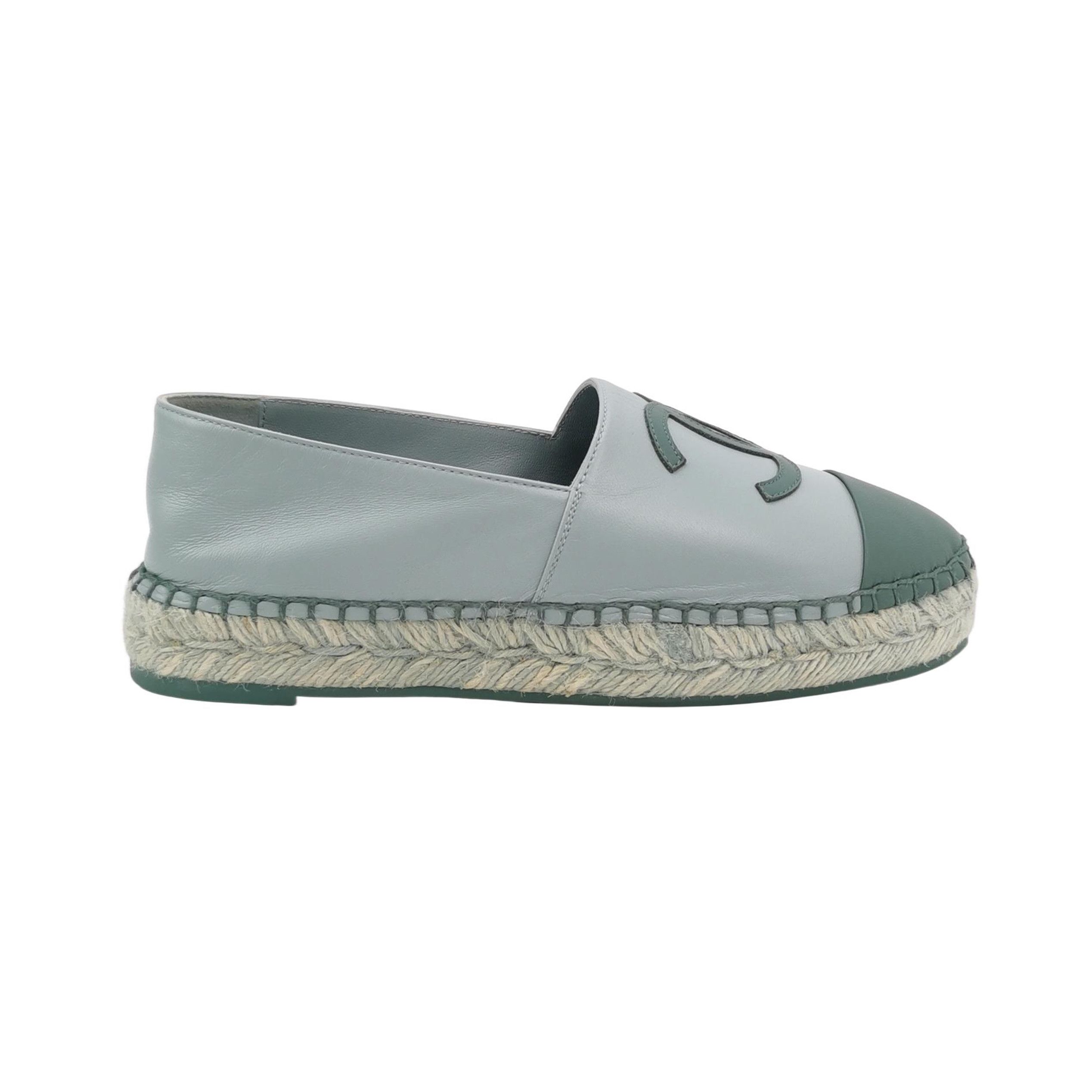 Chanel Chanel Women 7 Lowtop Sneakers Size US 7 / IT 37 - 1 Thumbnail