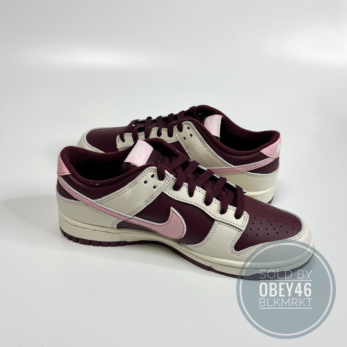 Nike Nike Dunk Low Retro PRM - Valentine's Day 2023 Size 9 Size US 9 / EU 42 - 5 Thumbnail