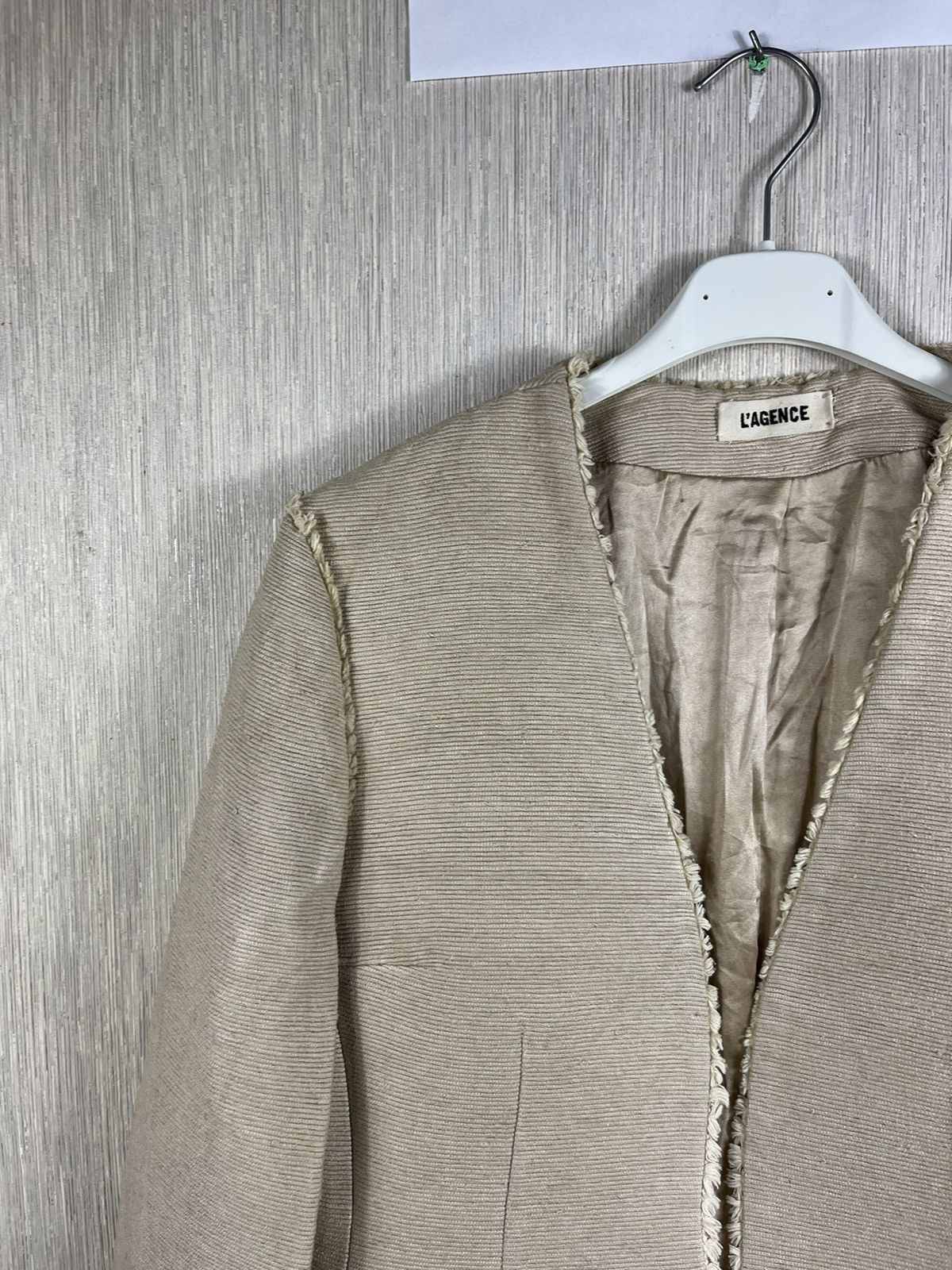 Designer × L'AGENCE L’agence raw silk blazer striped jacket distressed sand Size M / US 6-8 / IT 42-44 - 4 Thumbnail