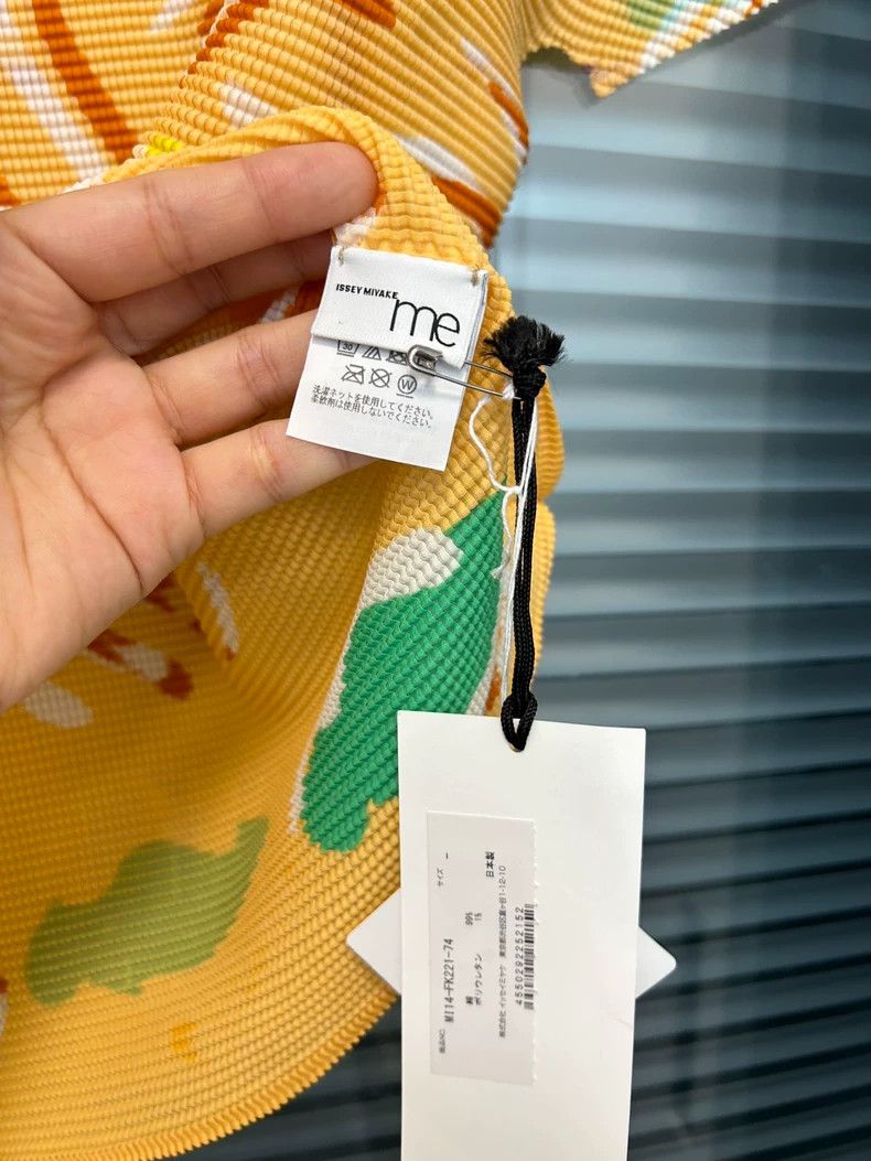 Issey Miyake issey miyake size:one size Wrinkled round-neck printed sho Size XS / US 0-2 / IT 36-38 - 3 Thumbnail