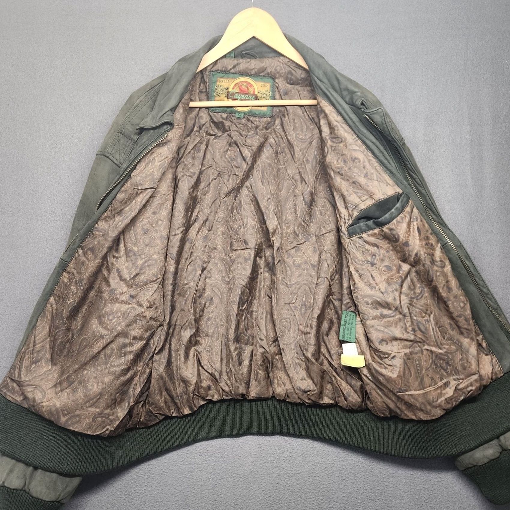 Vintage VINTAGE Cayenne Leather Jacket Mens Large Green Bomber Zipper Utility Jacket YKK Closure Size US L / EU 52-54 / 3 - 3 Thumbnail