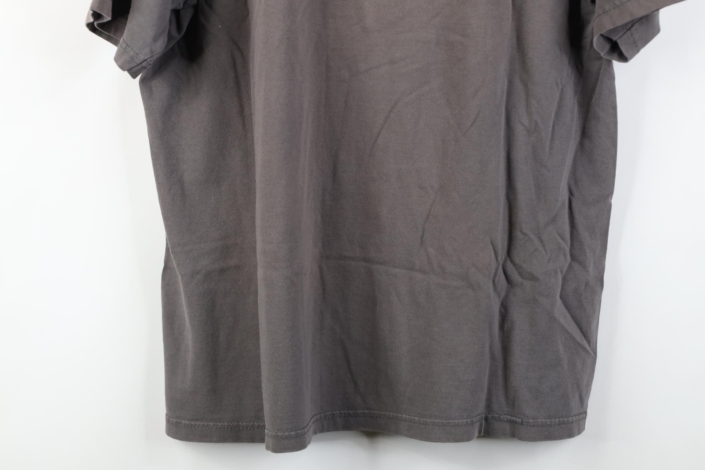 Vintage Vintage Y2K Gallery Art Short Sleeve T-Shirt Gray Cotton Size US M / EU 48-50 / 2 - 15 Thumbnail