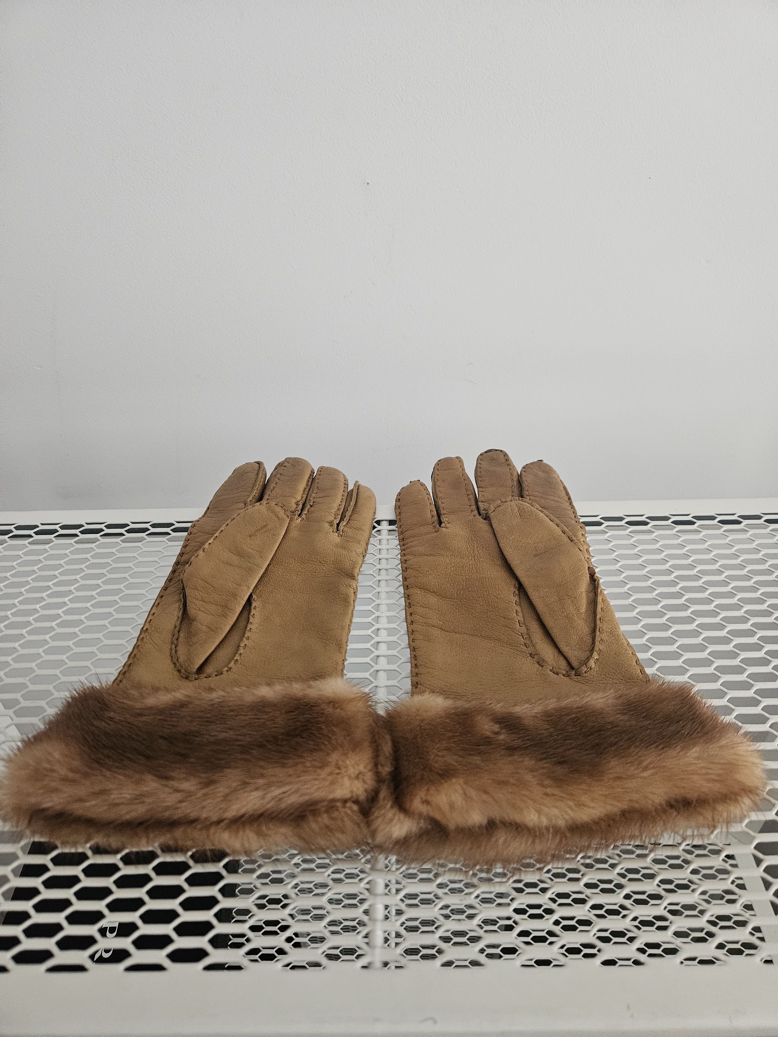 Prada Prada lambskin and mink fur gloves Size ONE SIZE - 4 Thumbnail